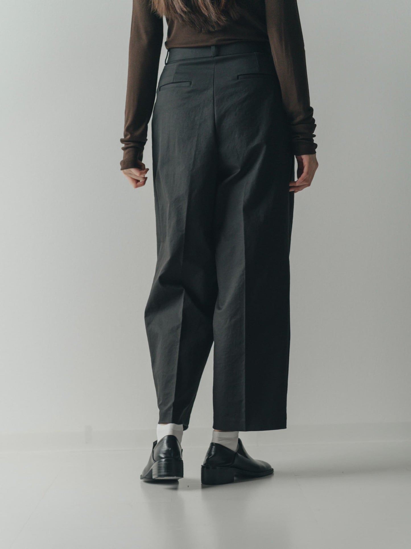 wide tucked pants