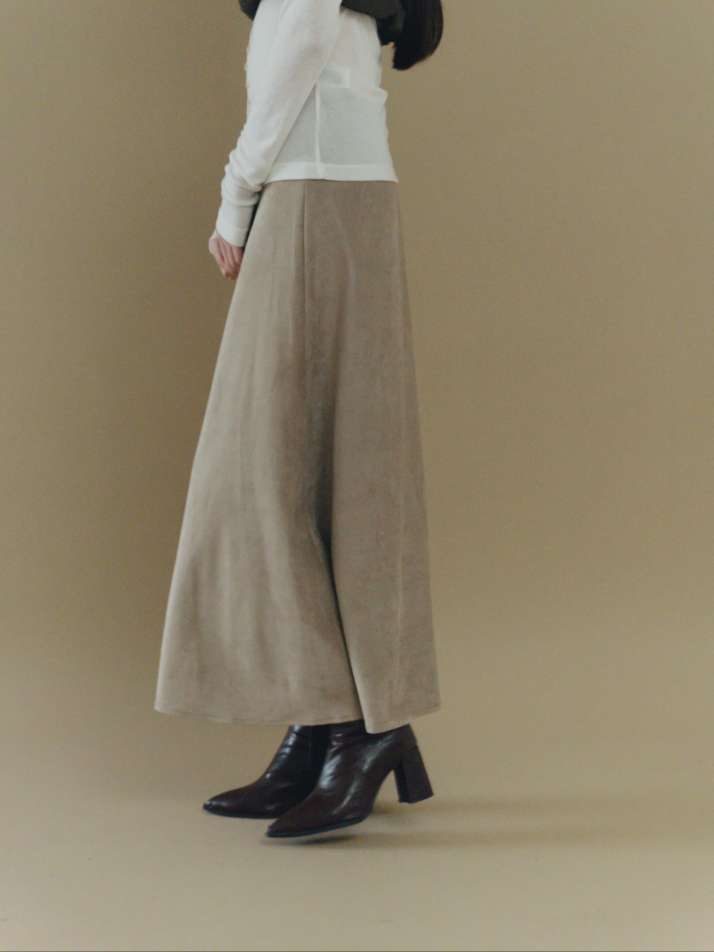 suede long skirt