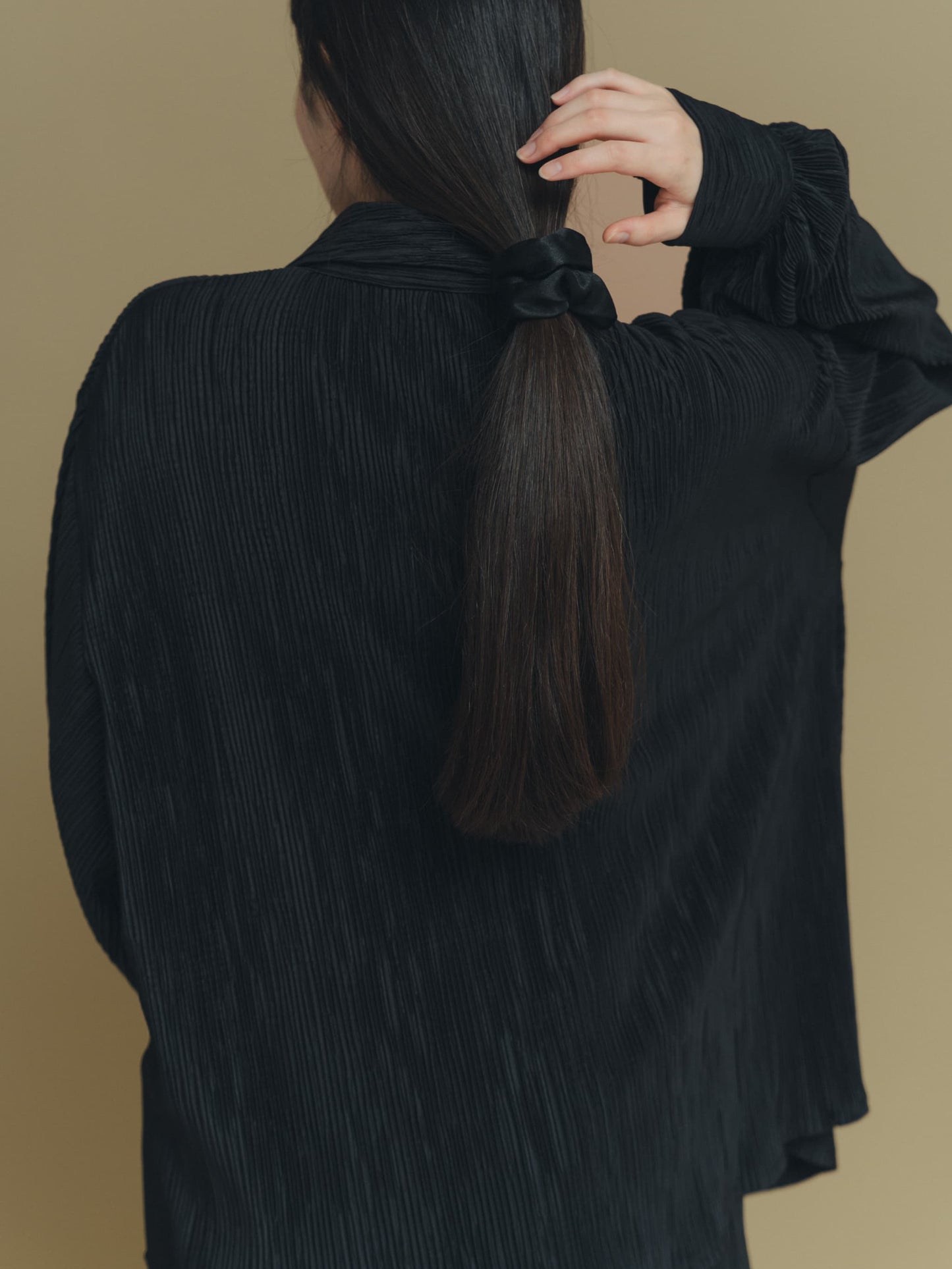 pleats shirt