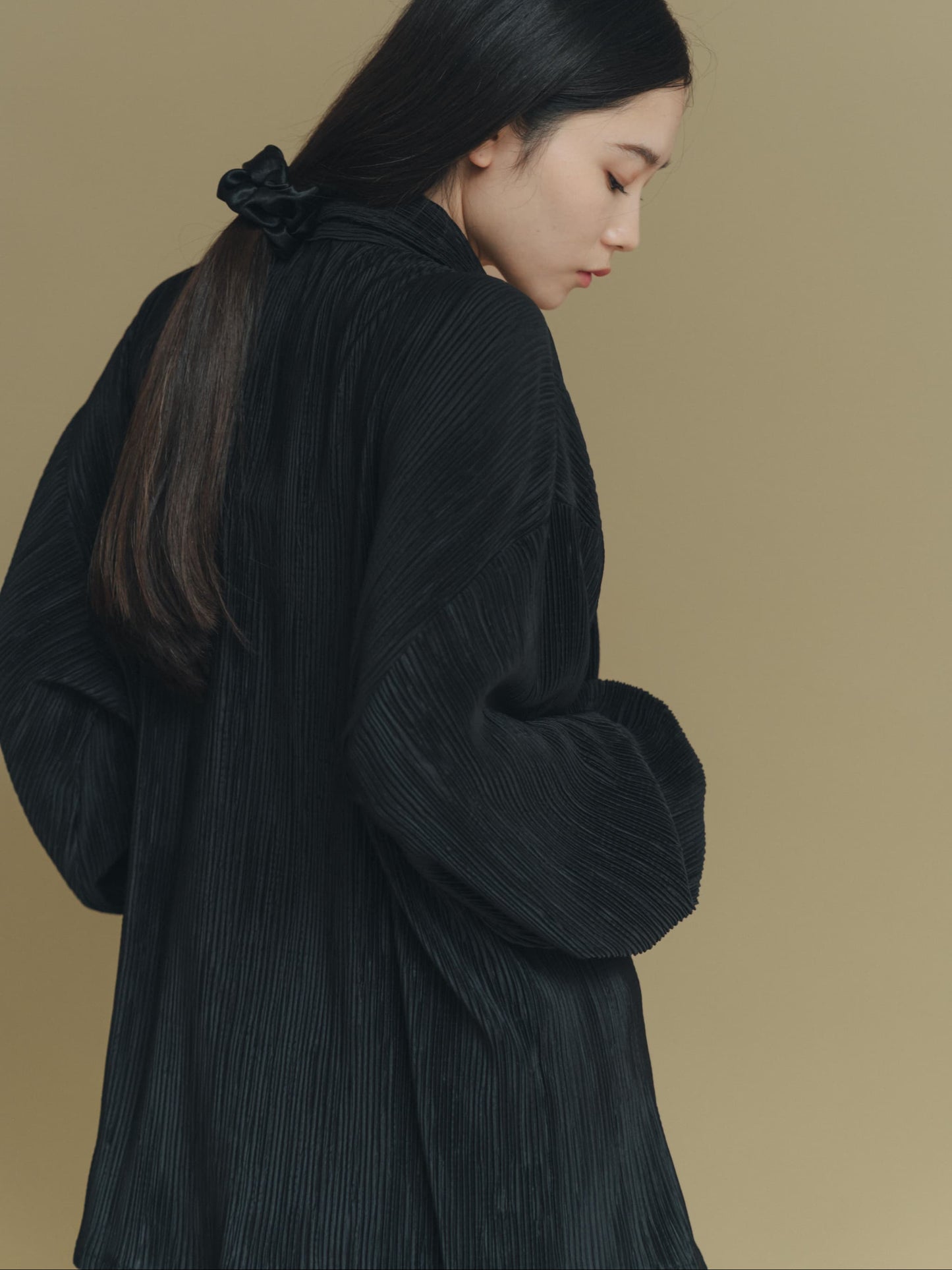 pleats shirt