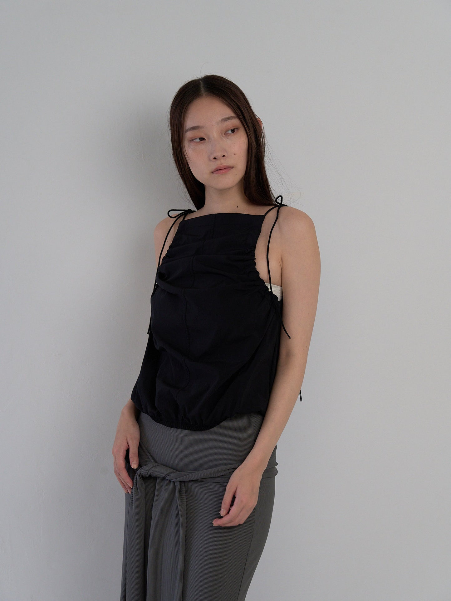 string shoulder wrinkle tops