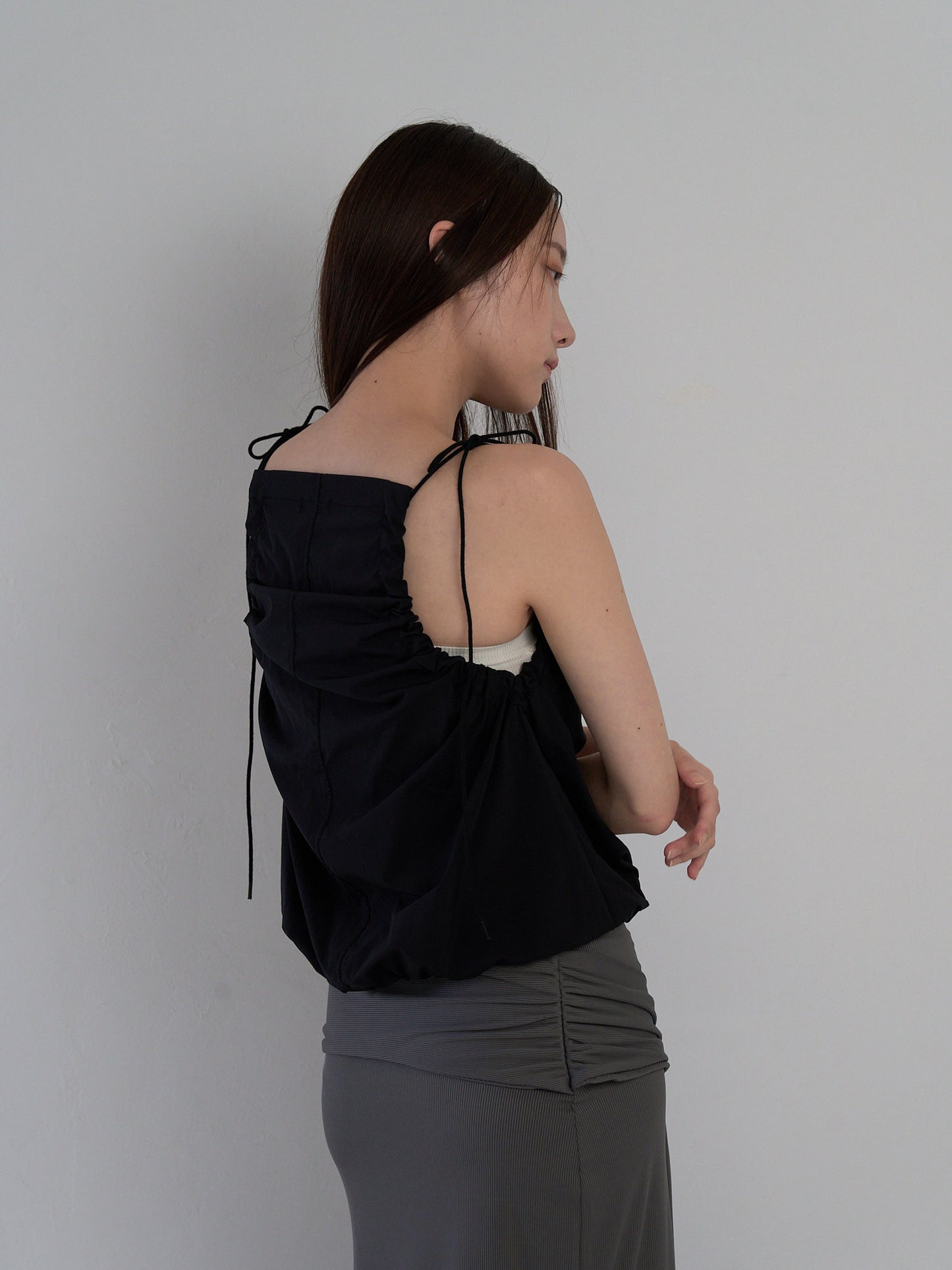 string shoulder wrinkle tops