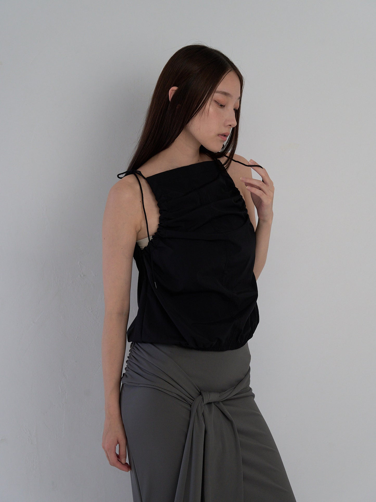 string shoulder wrinkle tops