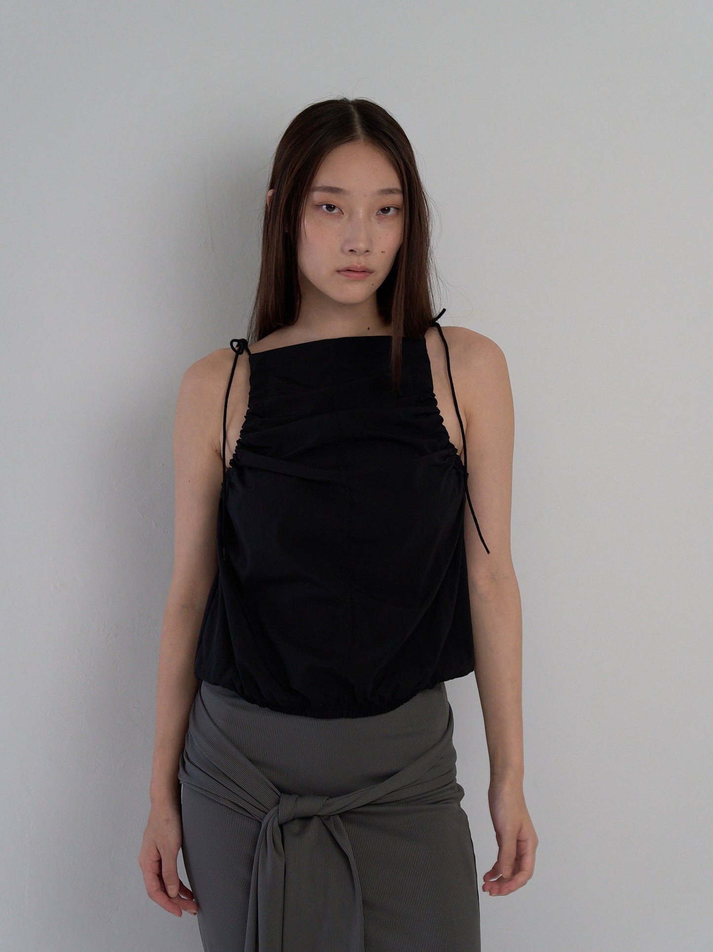 string shoulder wrinkle tops