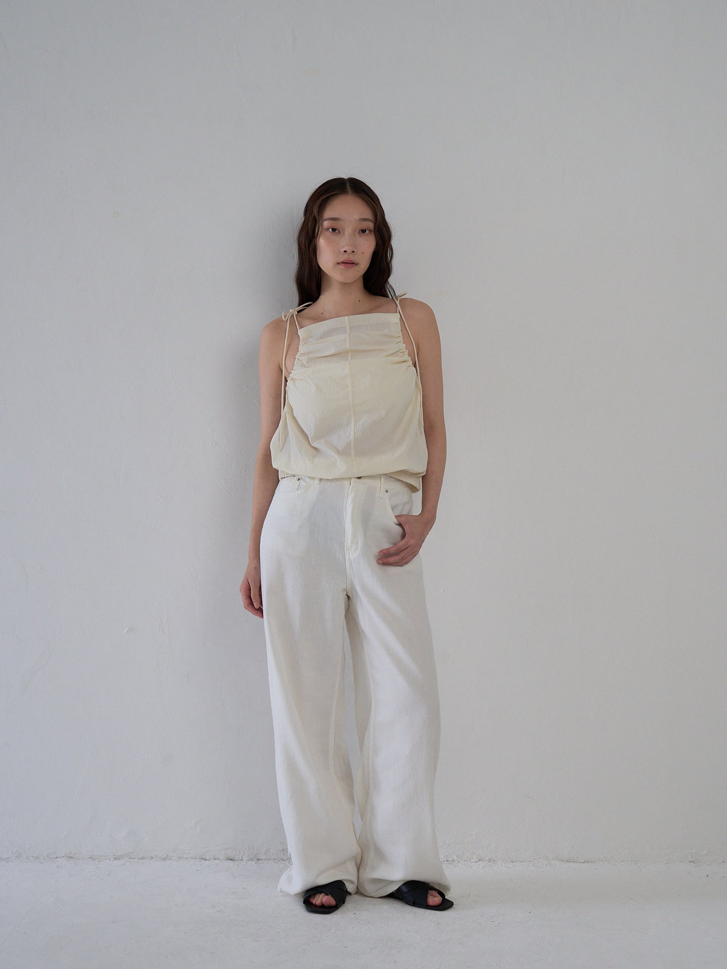 string shoulder wrinkle tops