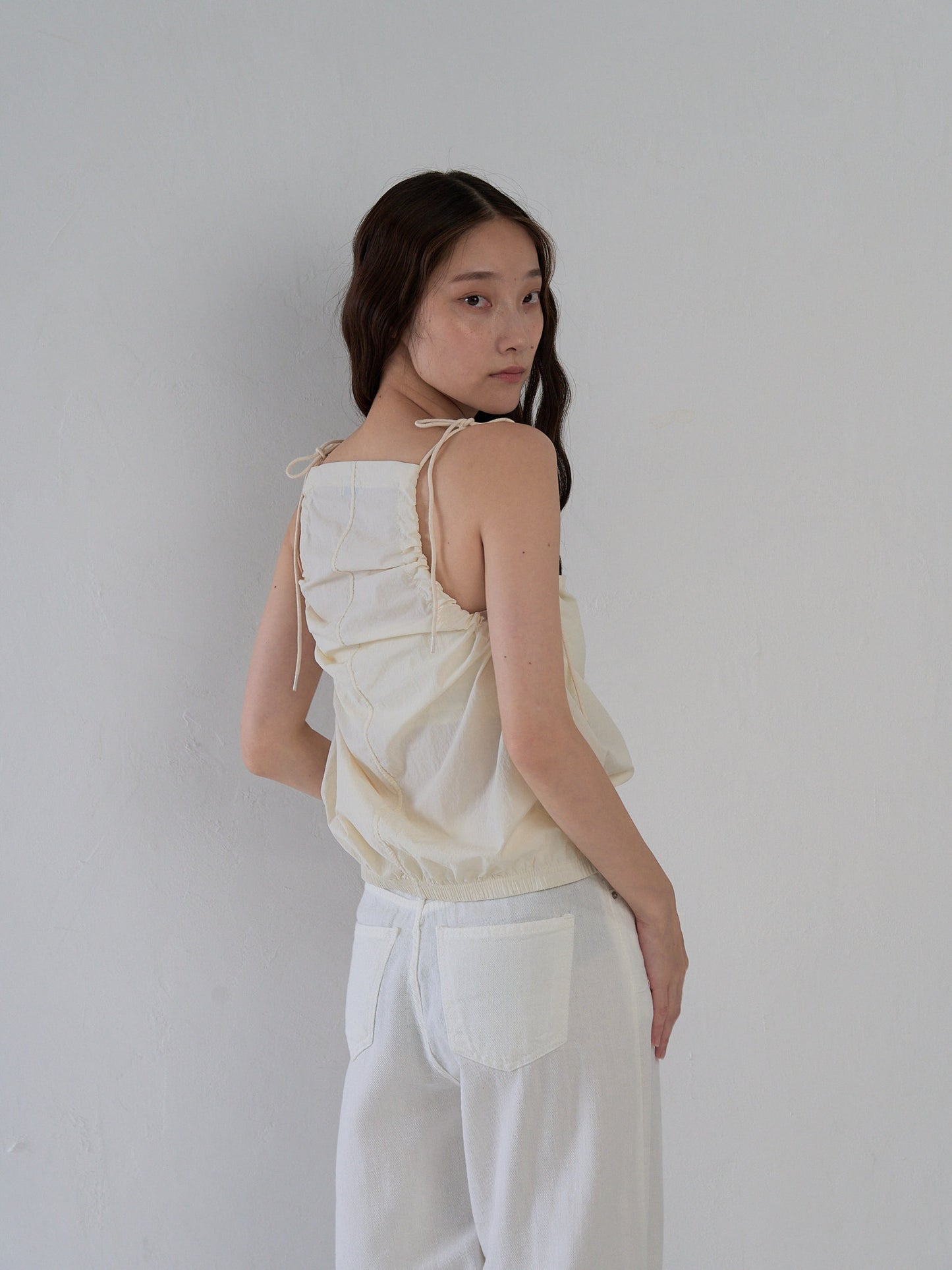 string shoulder wrinkle tops