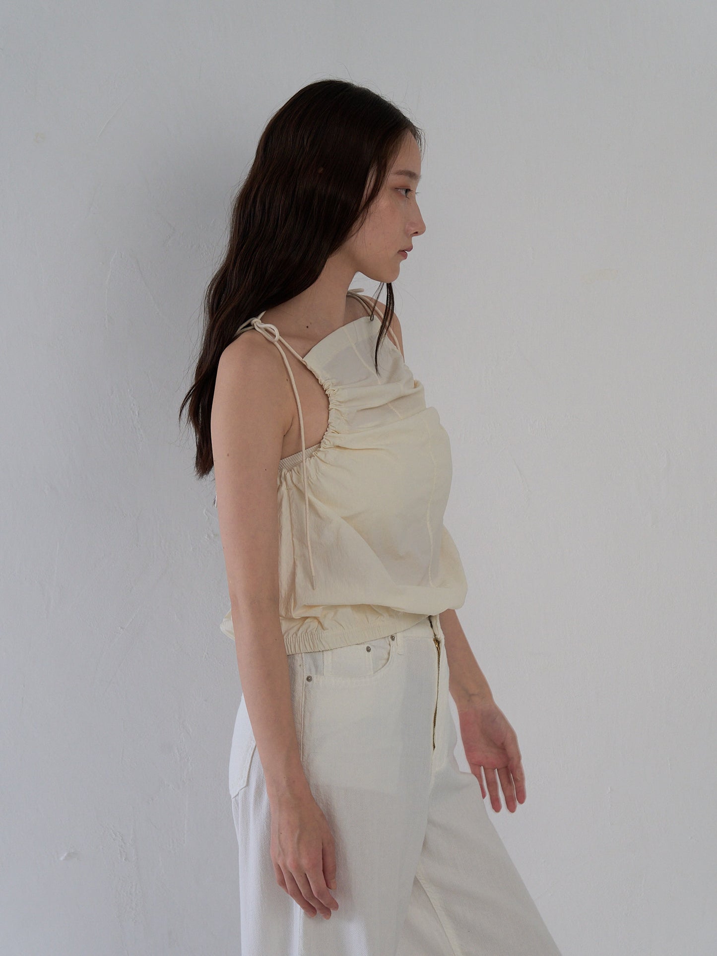 string shoulder wrinkle tops