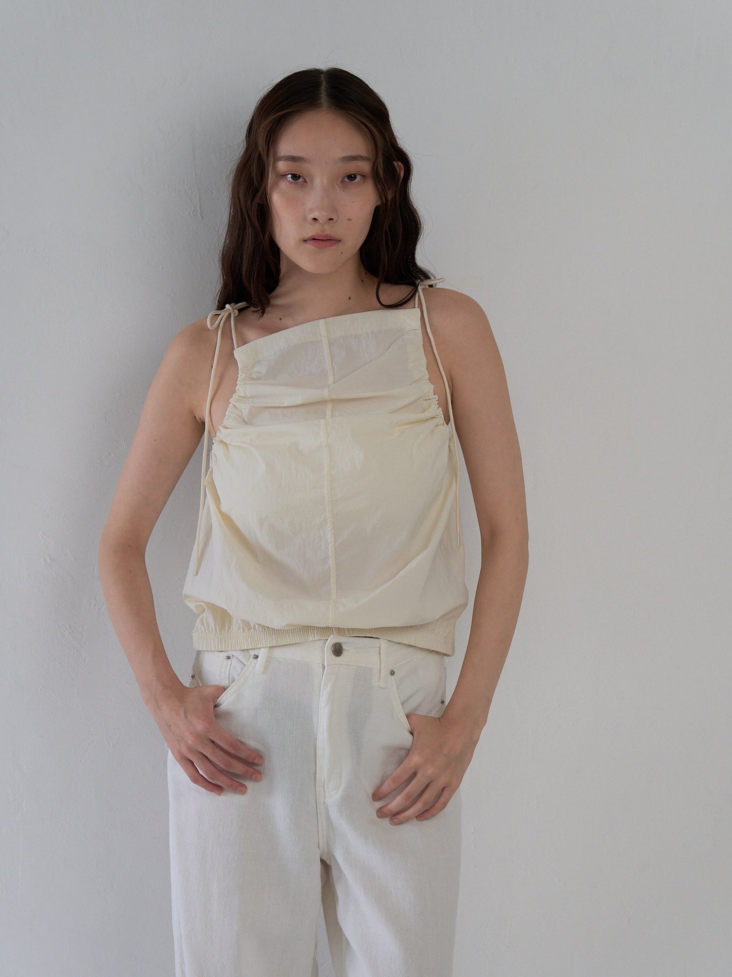 string shoulder wrinkle tops
