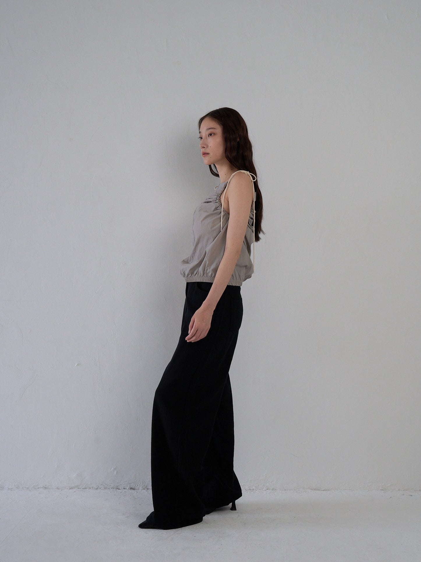 string shoulder wrinkle tops