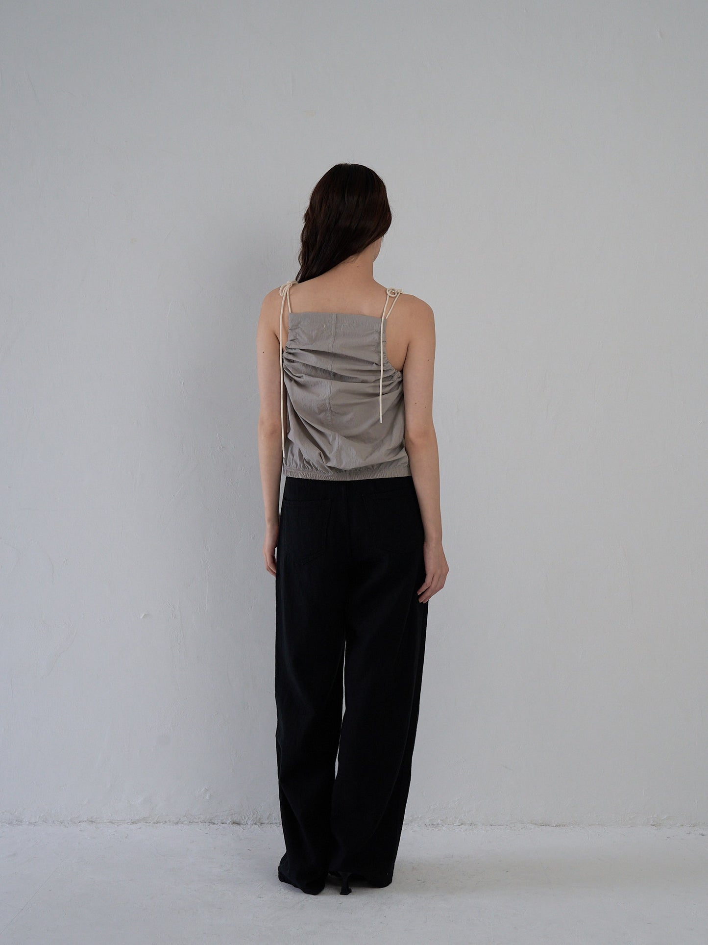 string shoulder wrinkle tops