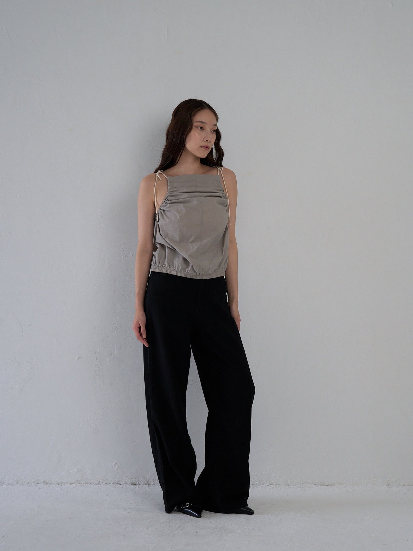string shoulder wrinkle tops