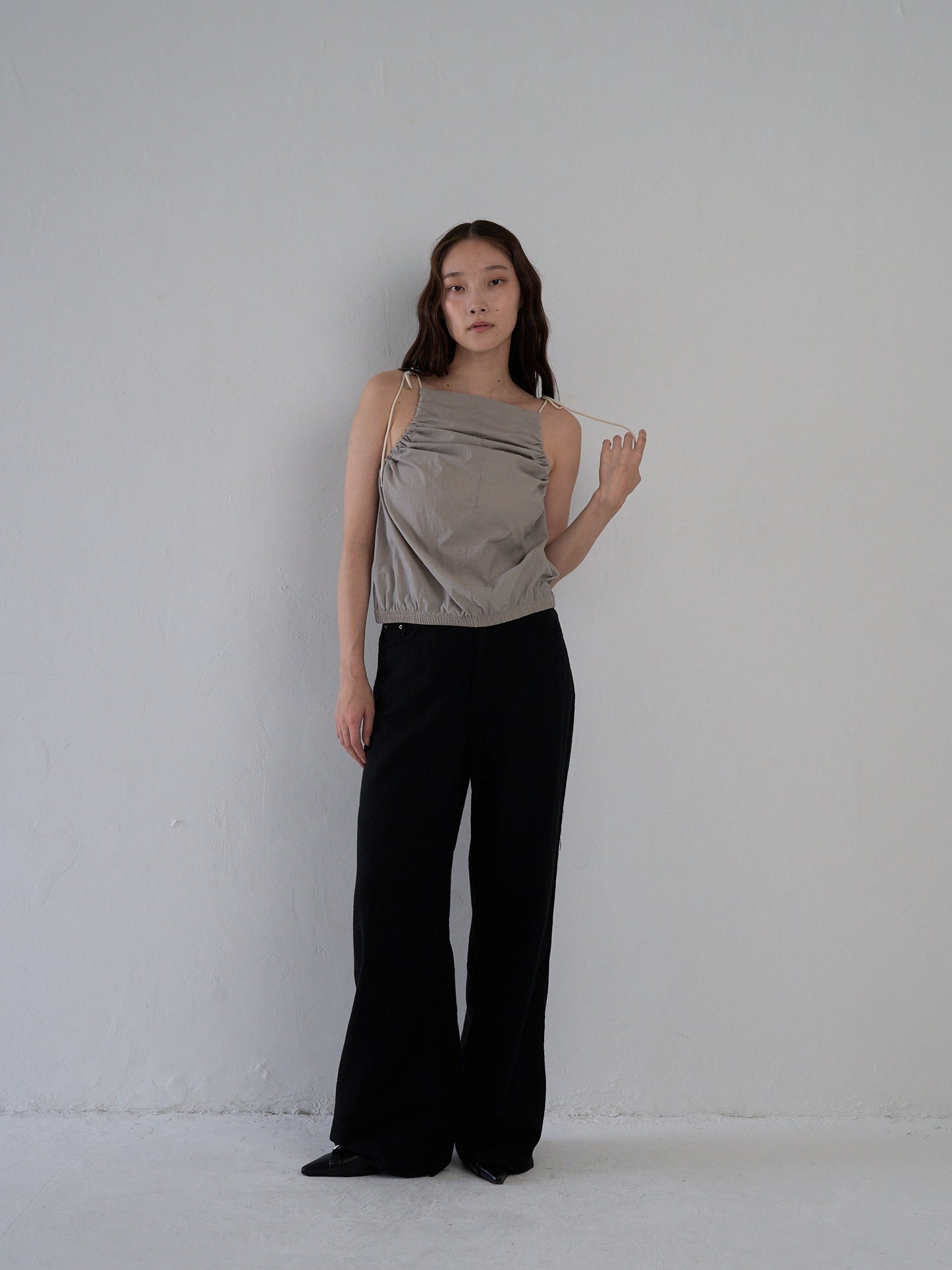 string shoulder wrinkle tops