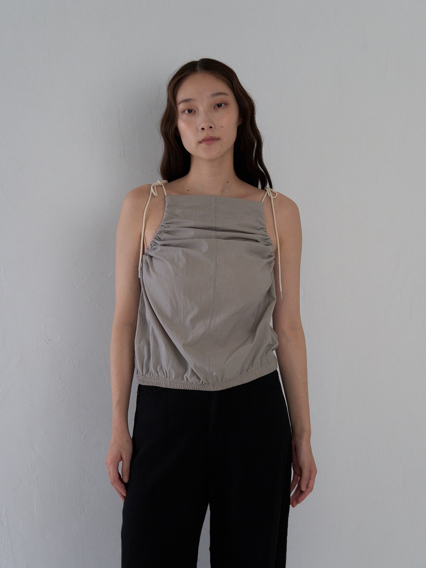 string shoulder wrinkle tops