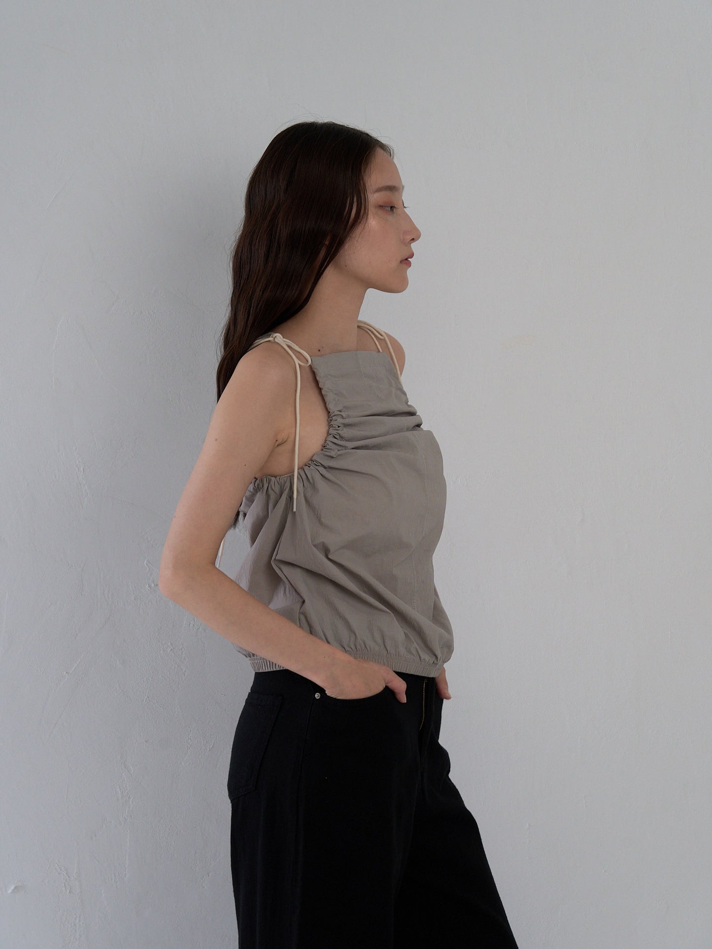 string shoulder wrinkle tops