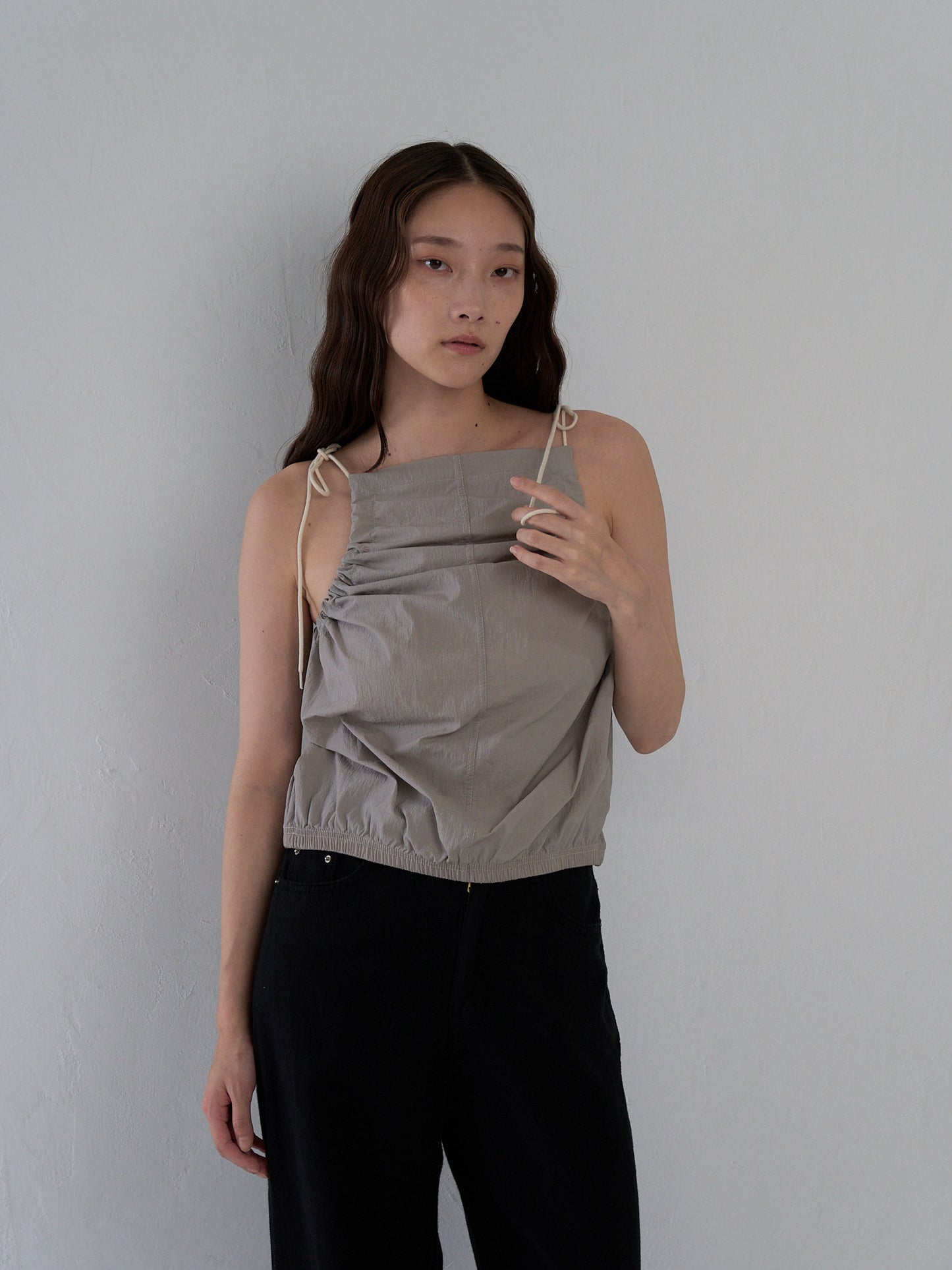 string shoulder wrinkle tops