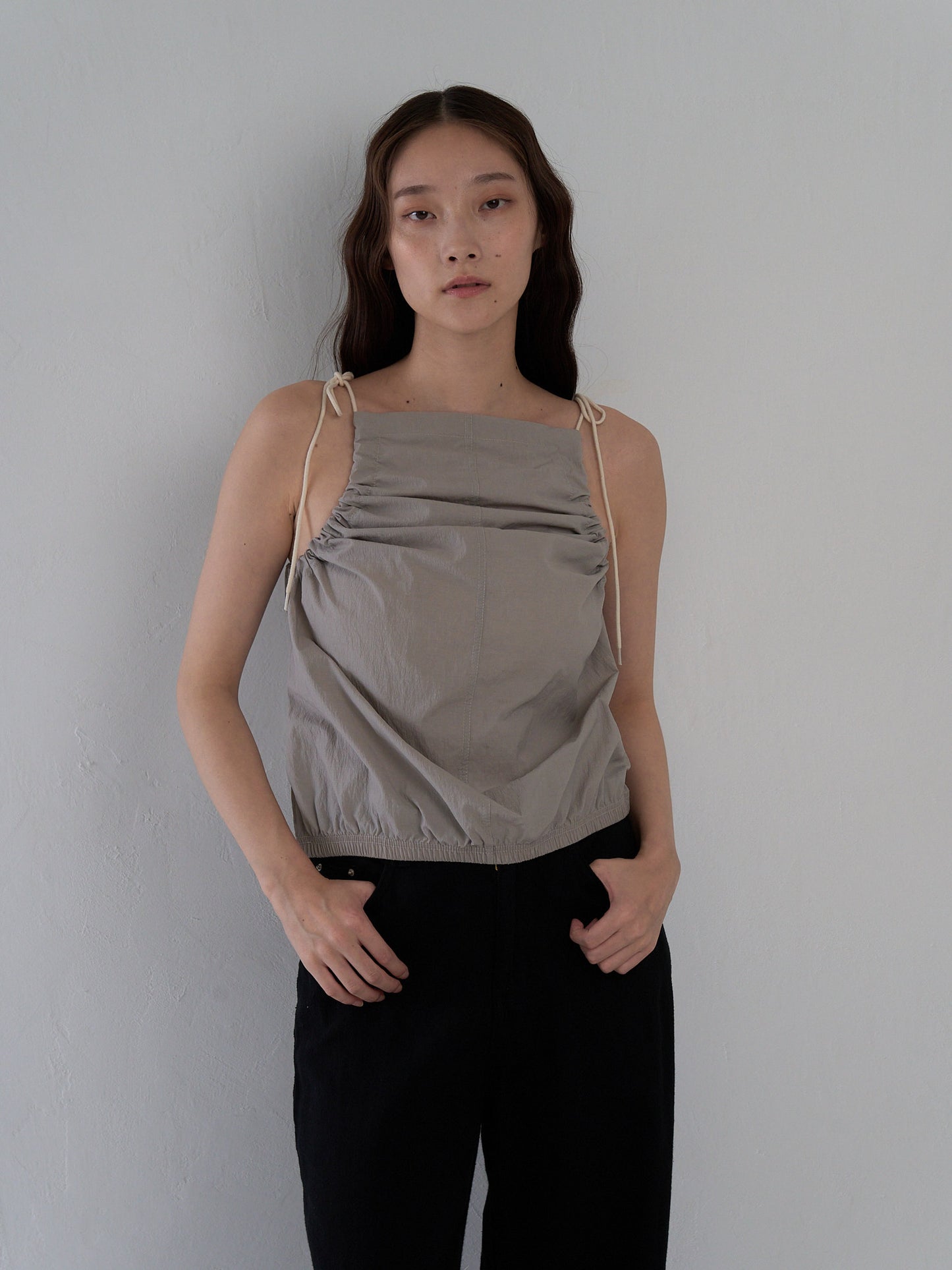 string shoulder wrinkle tops