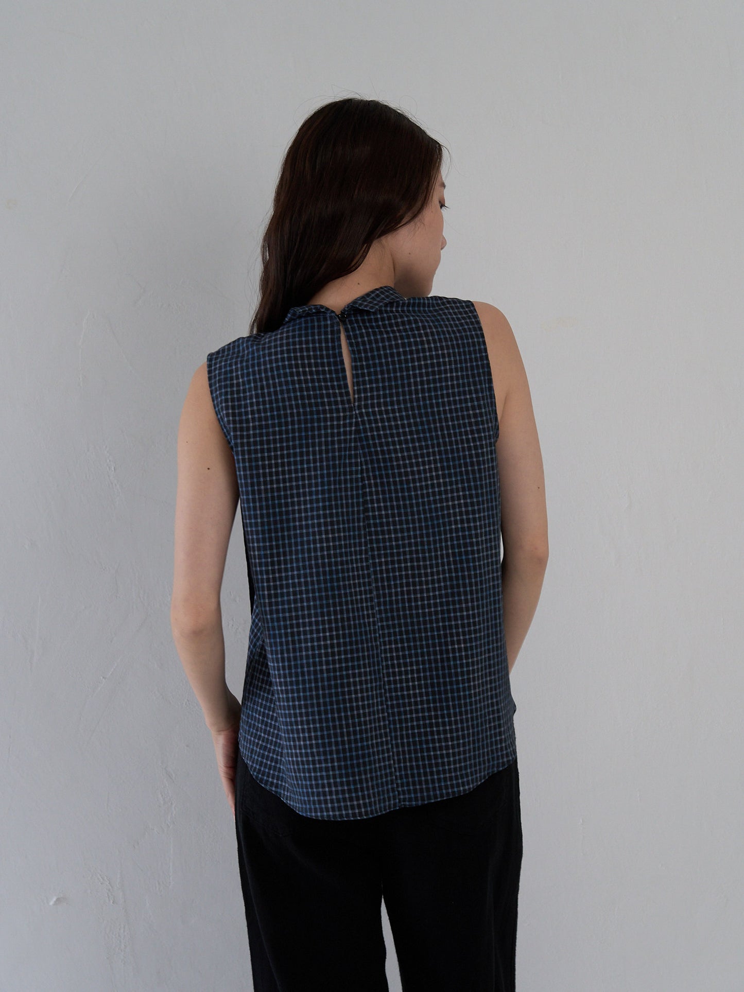 plaid sleeveless
