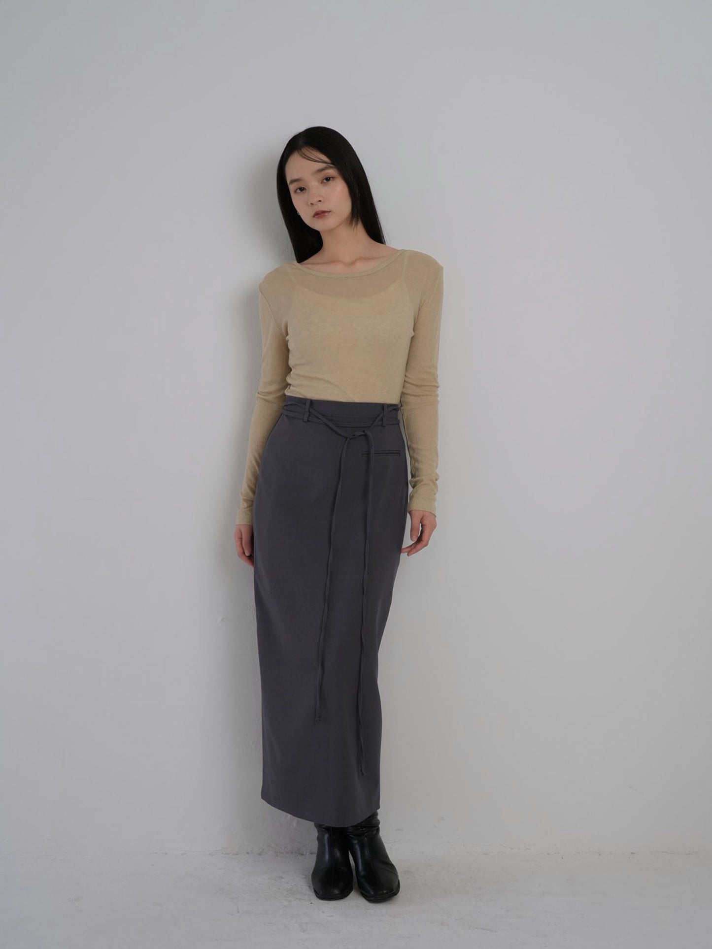 string straight skirt