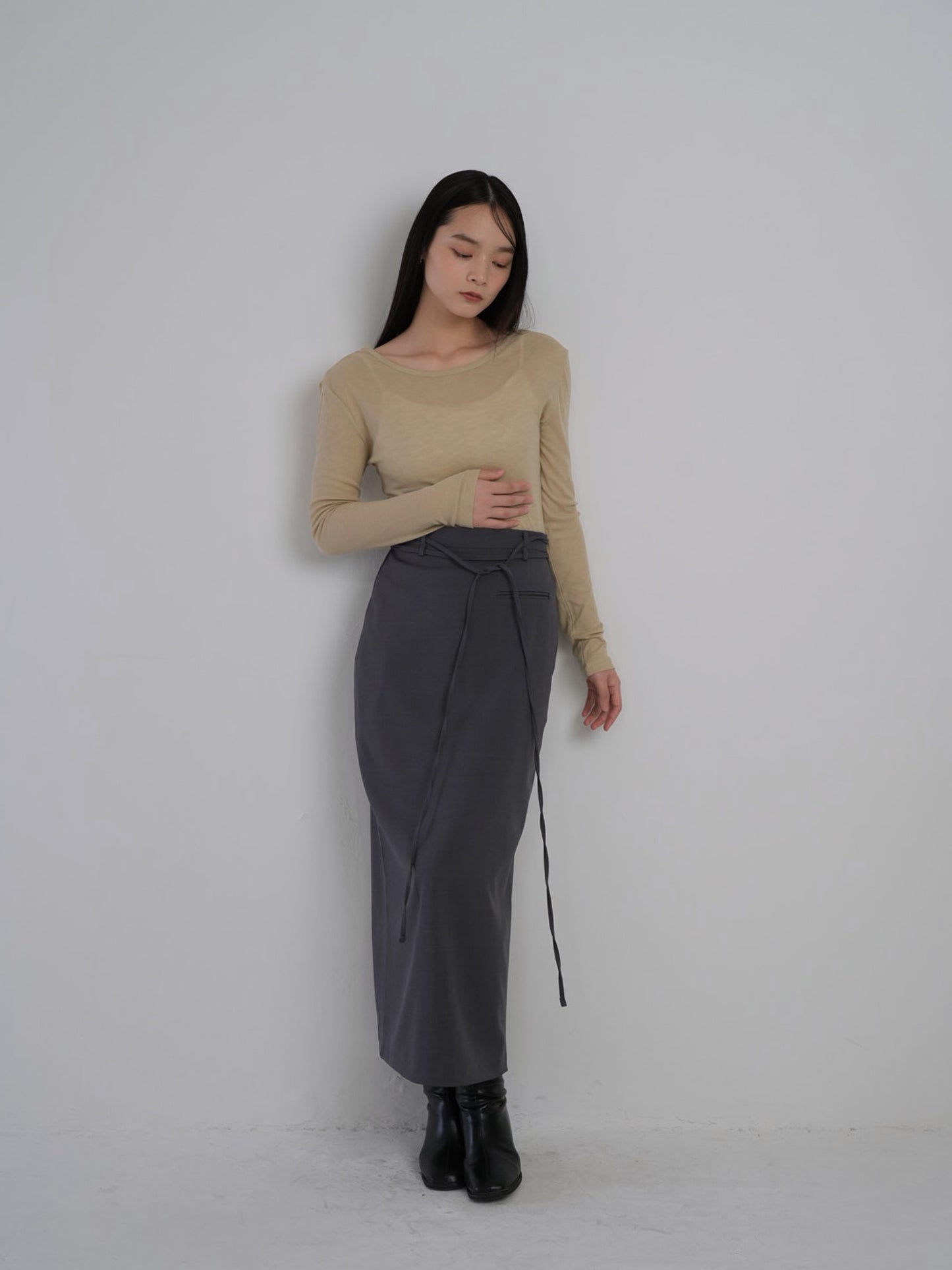 string straight skirt