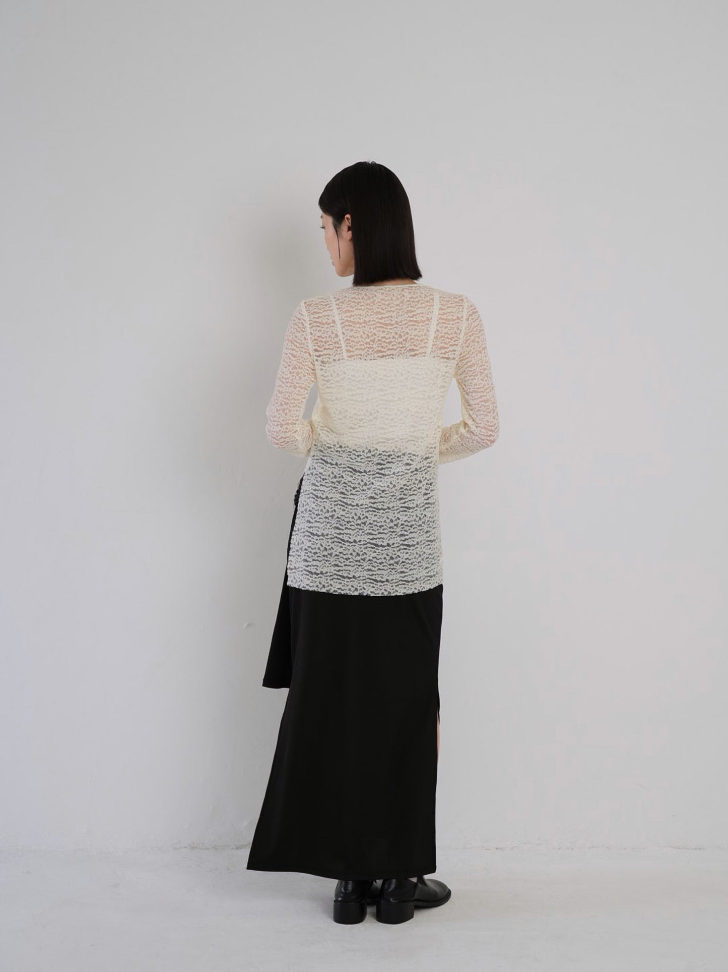 lace slit tee