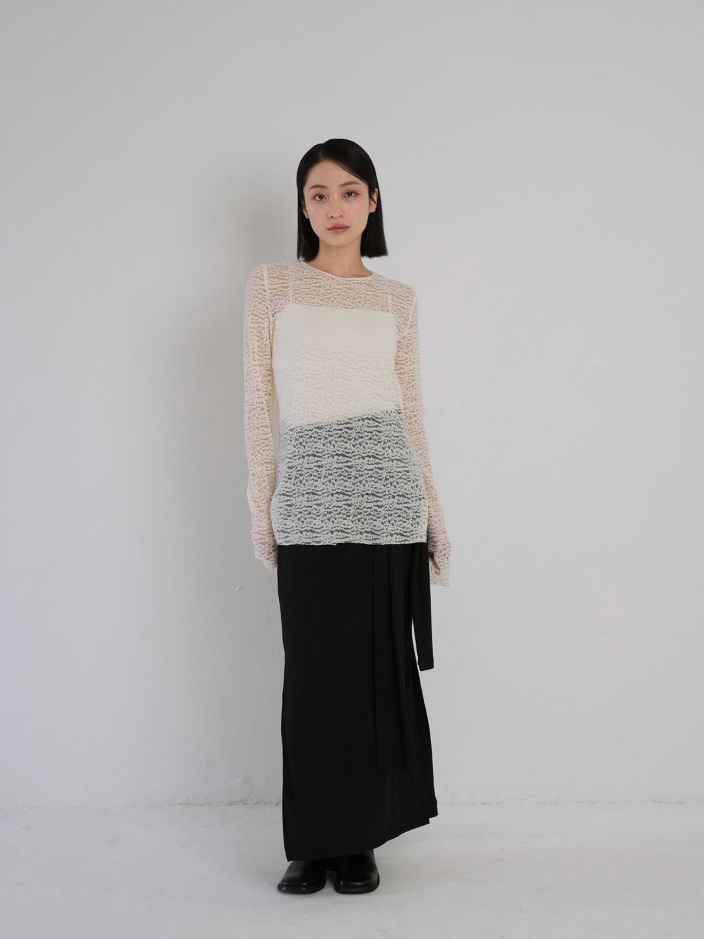 lace slit tee