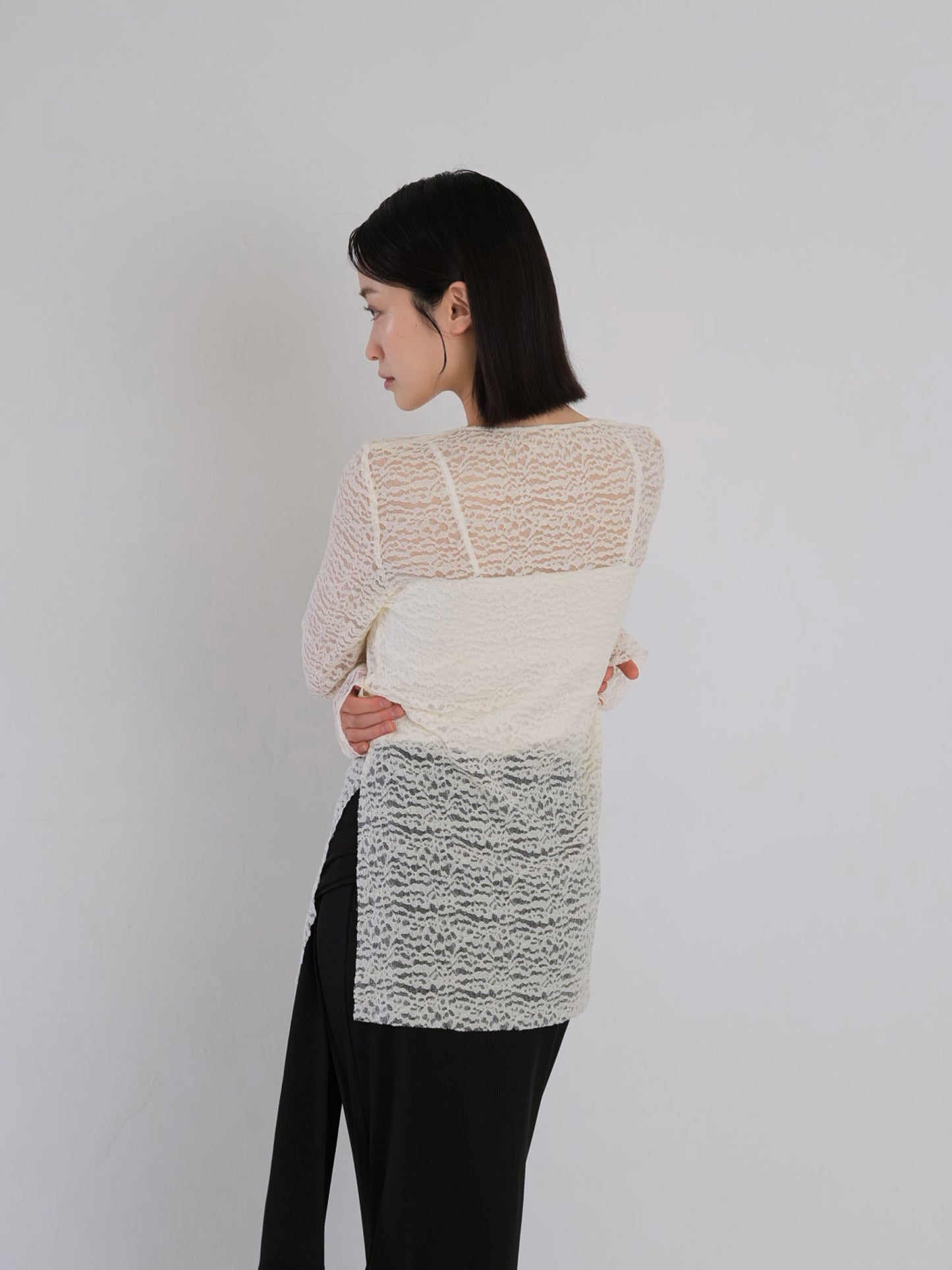 lace slit tee