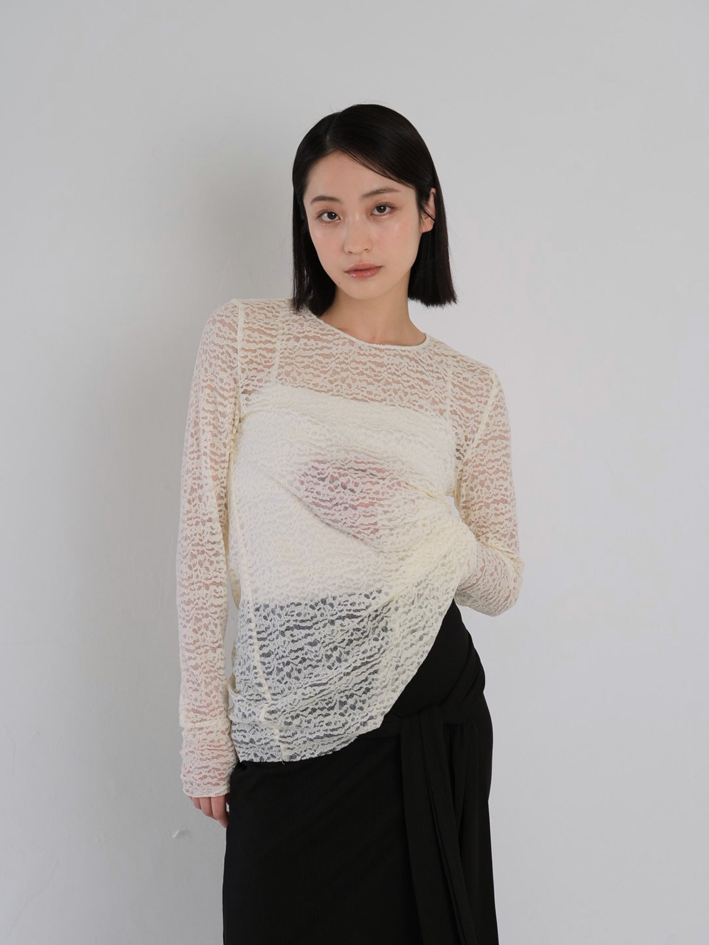 lace slit tee