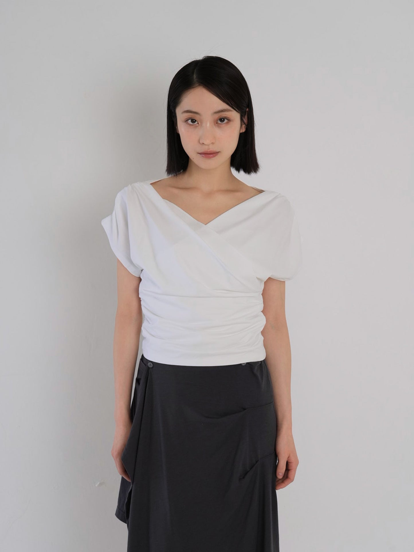 V shirring tee
