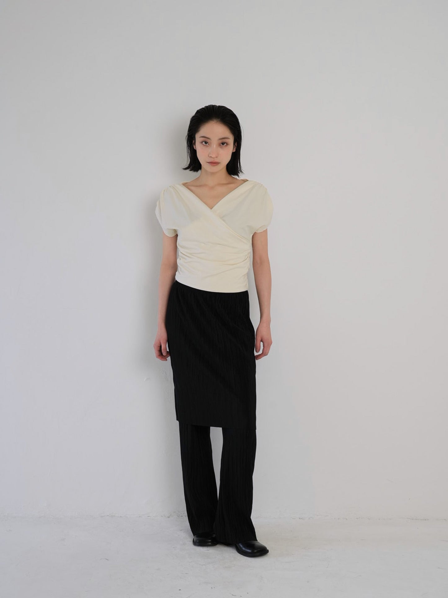 V shirring tee