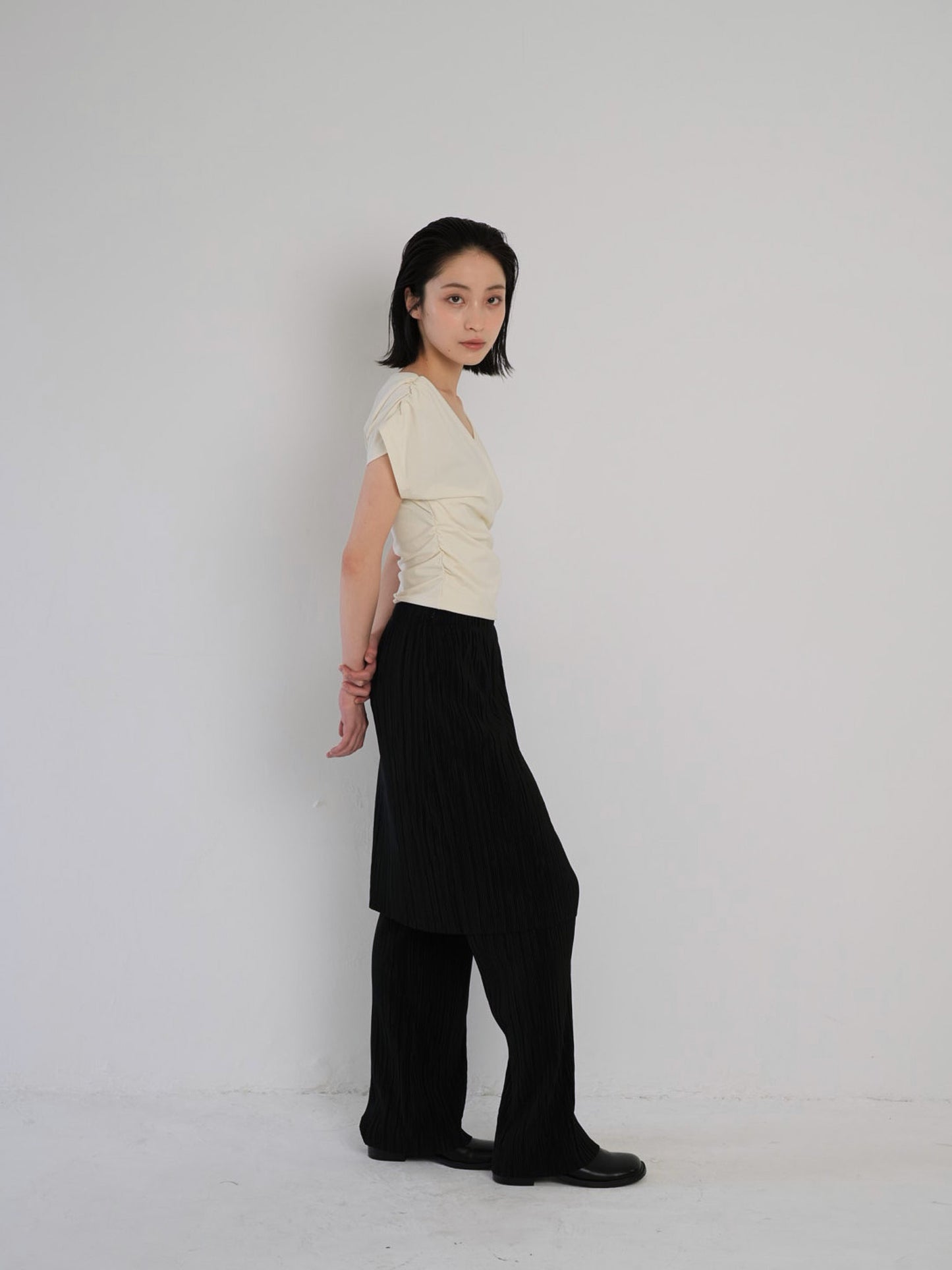 V shirring tee