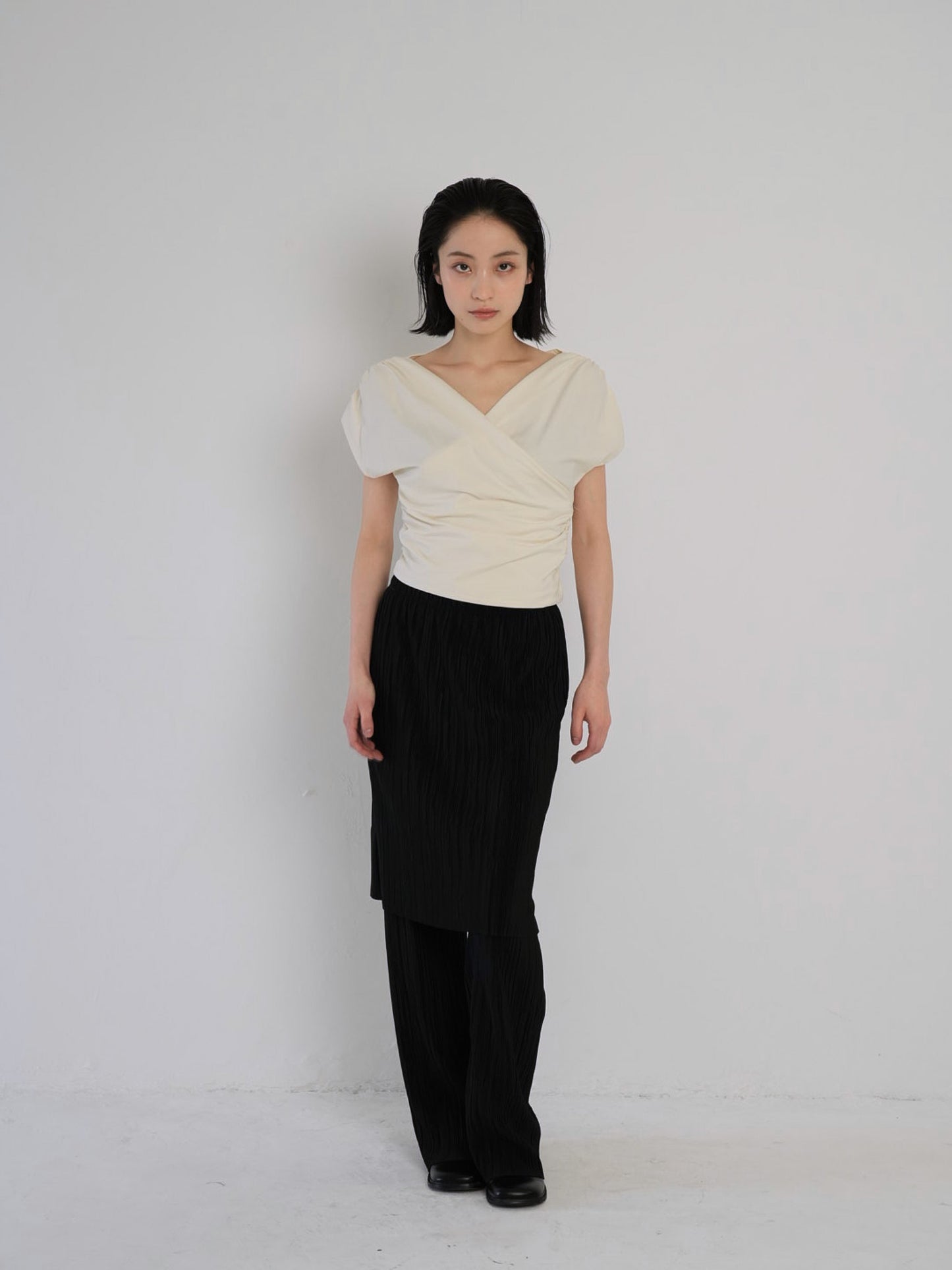 V shirring tee