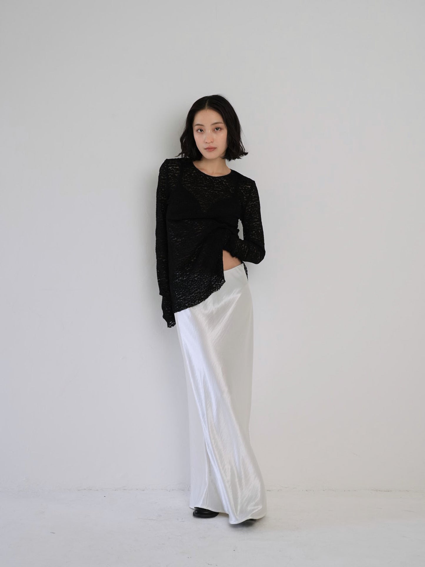 lace slit tee