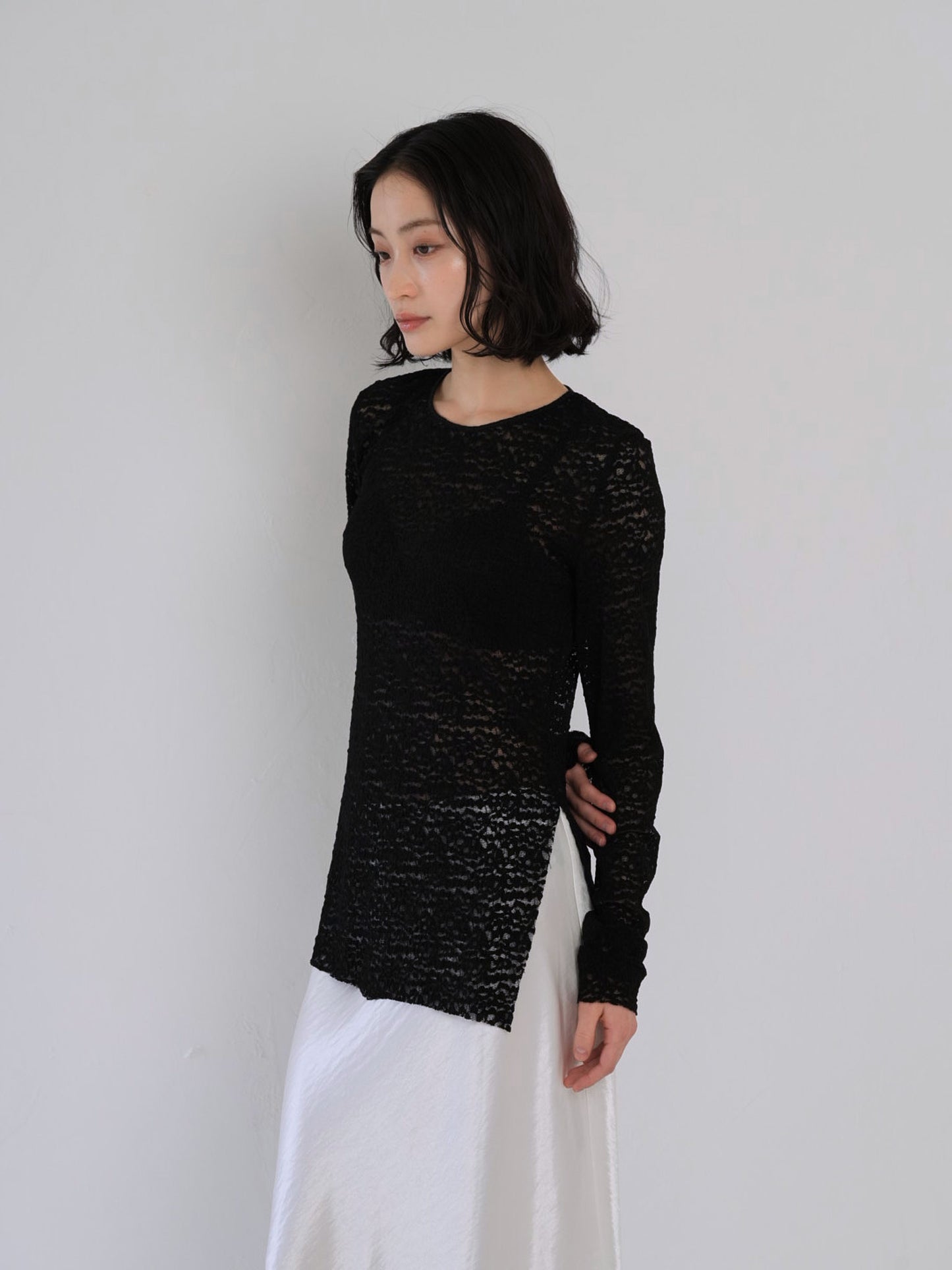 lace slit tee