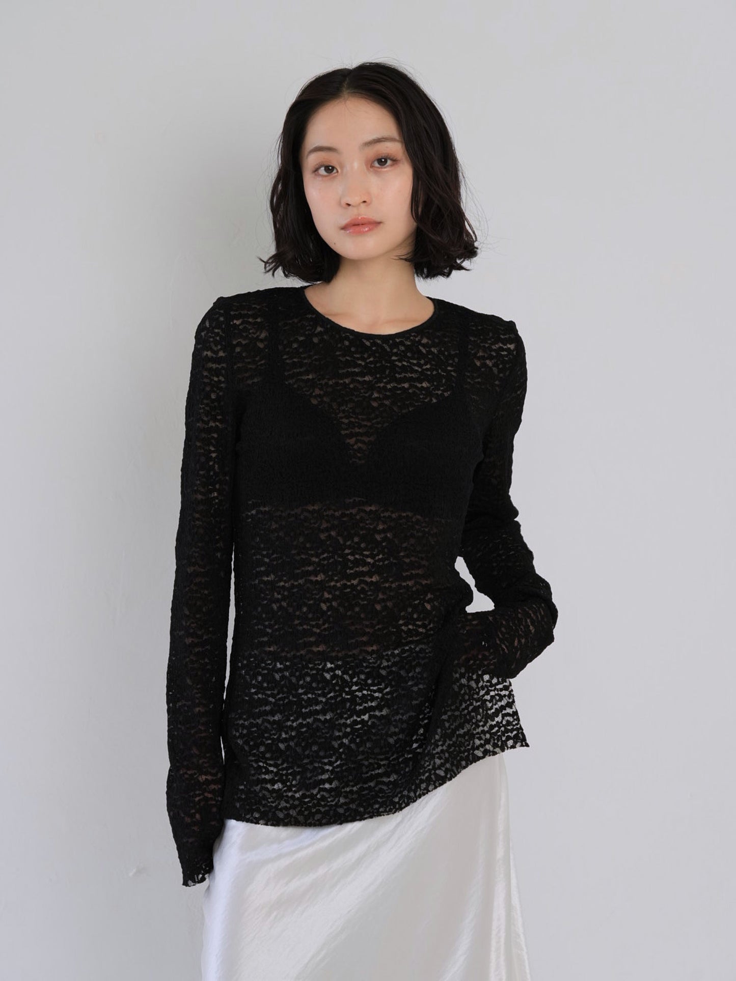 lace slit tee