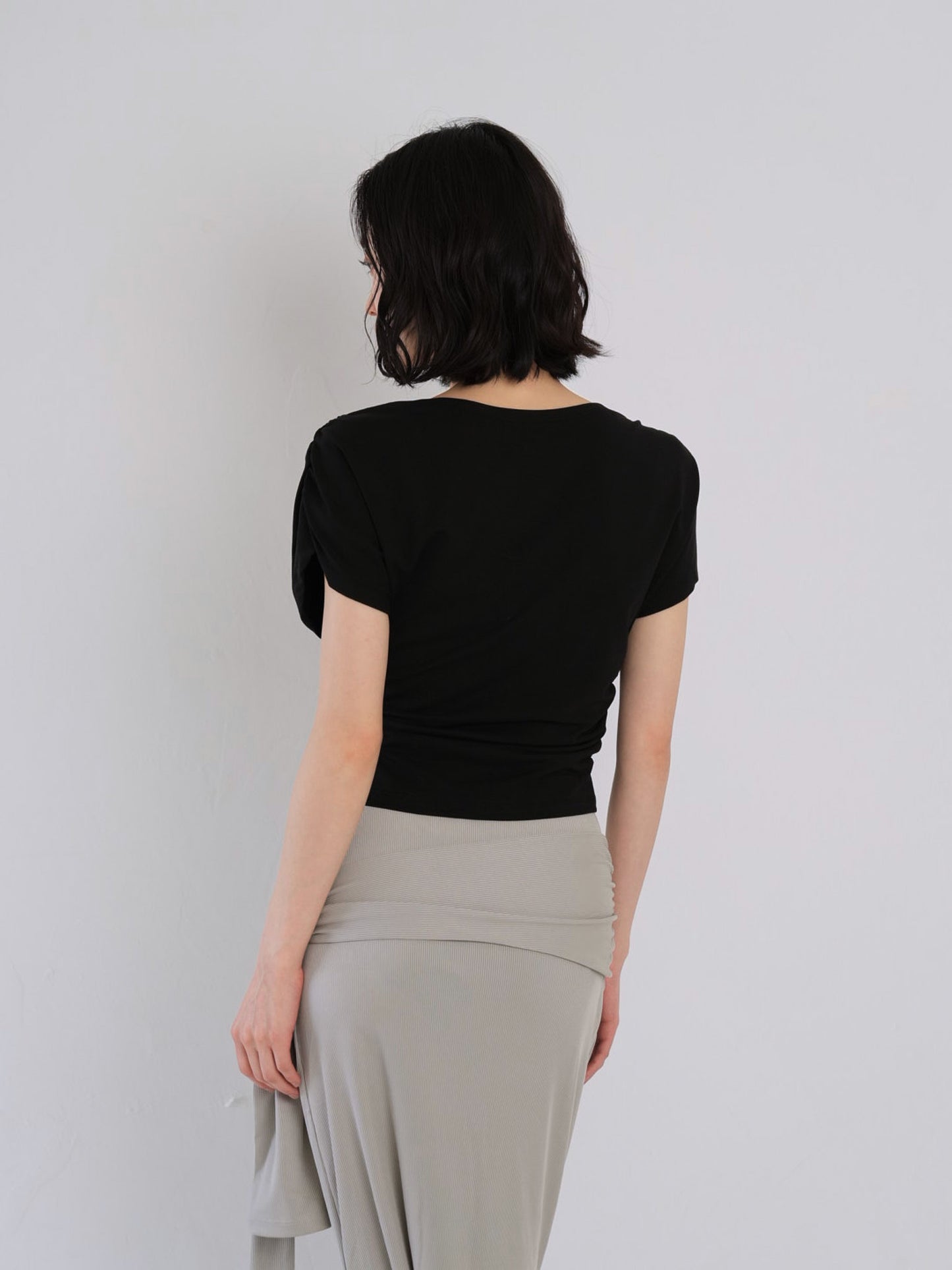 V shirring tee