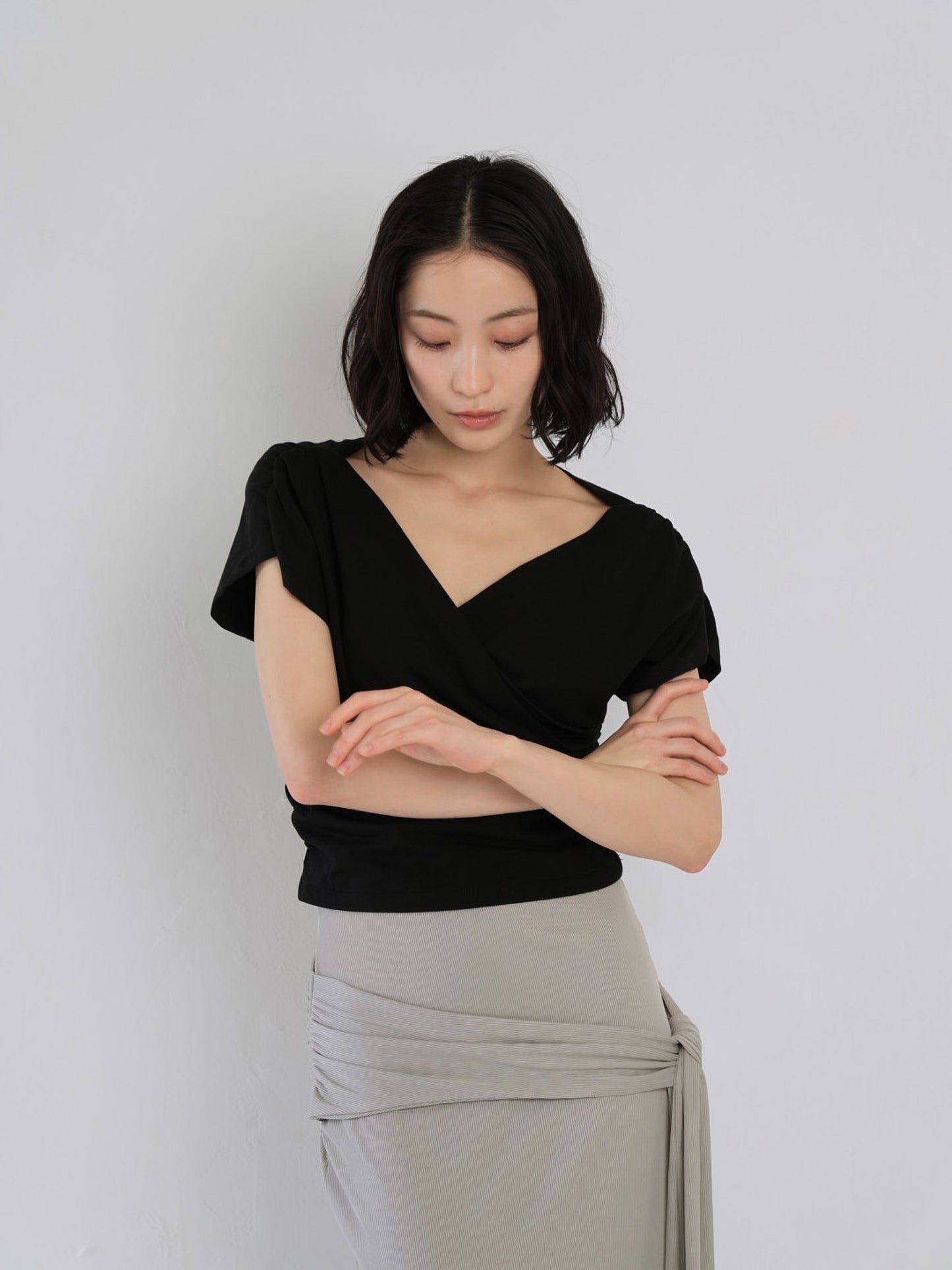 V shirring tee
