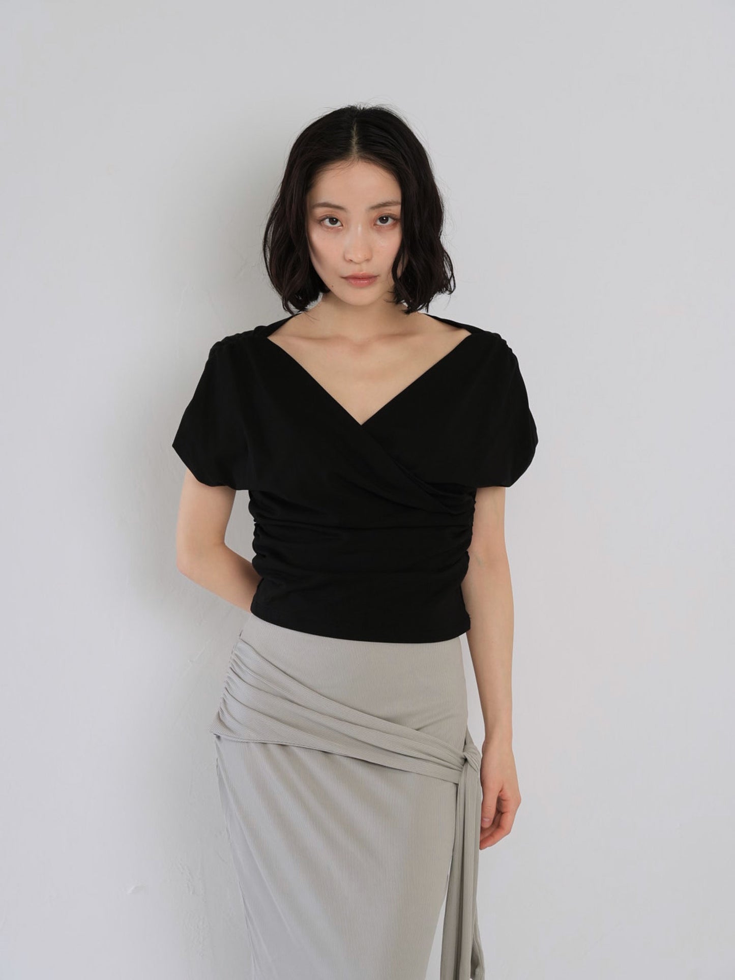 V shirring tee