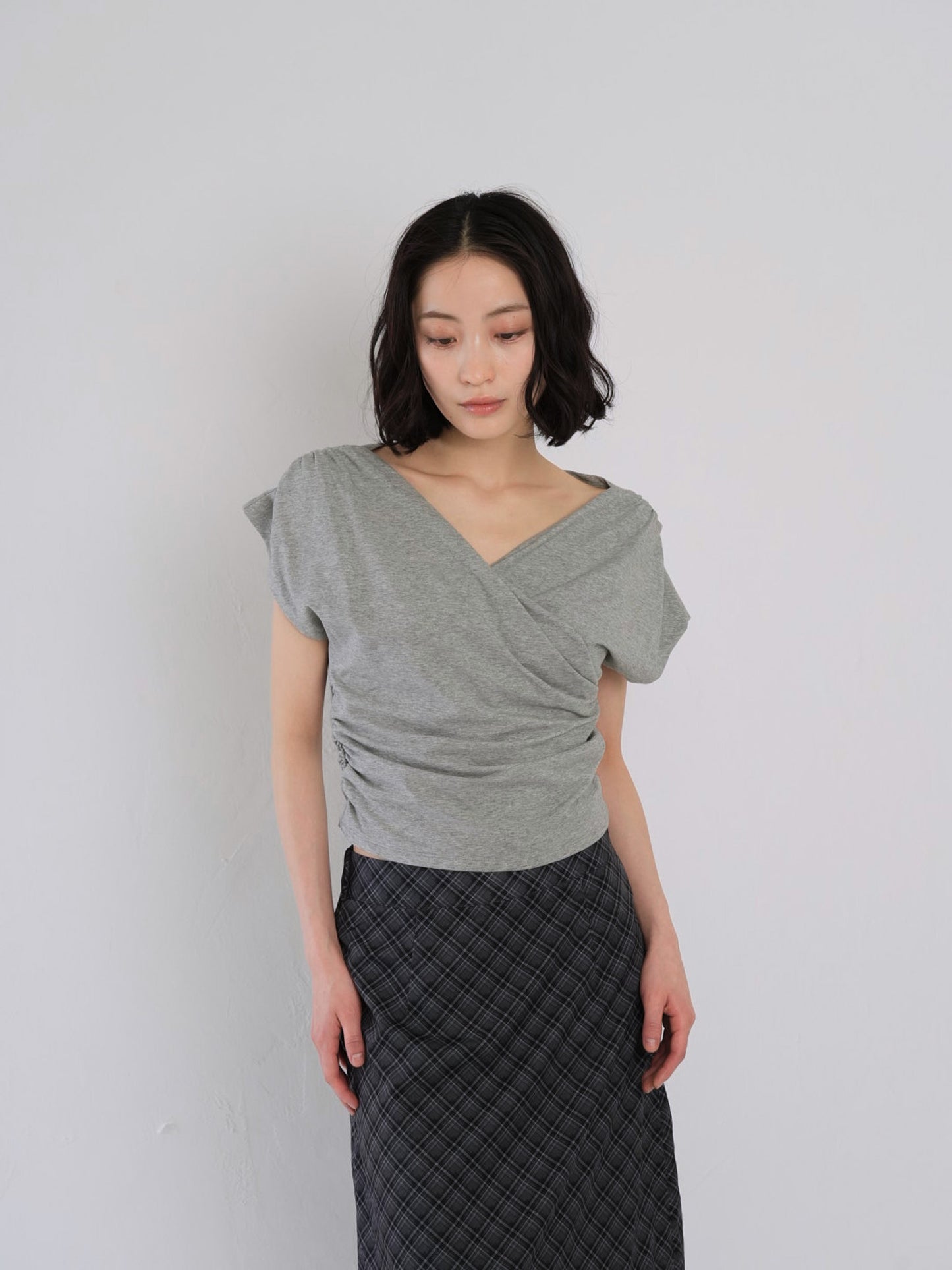 V shirring tee