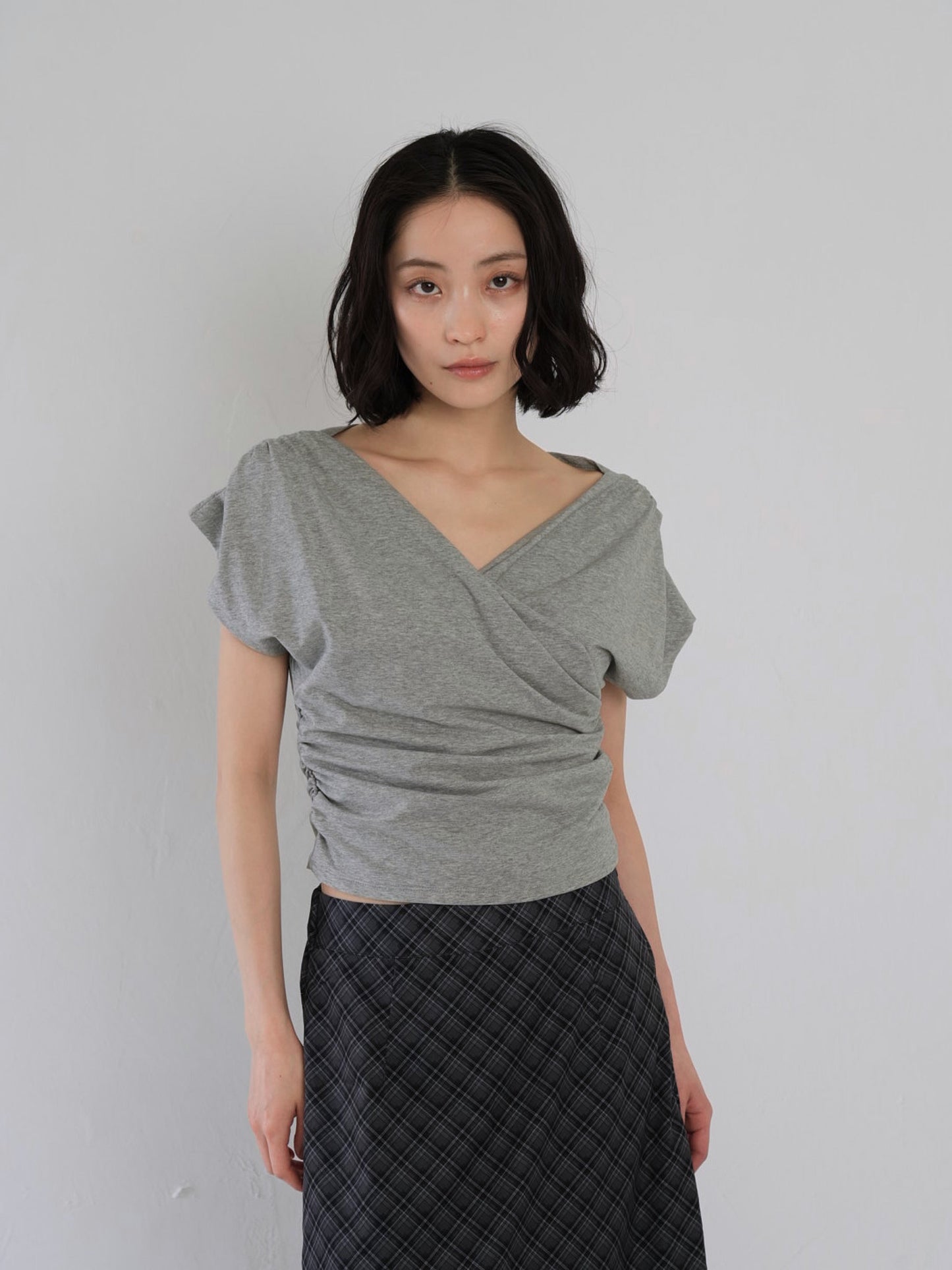 V shirring tee