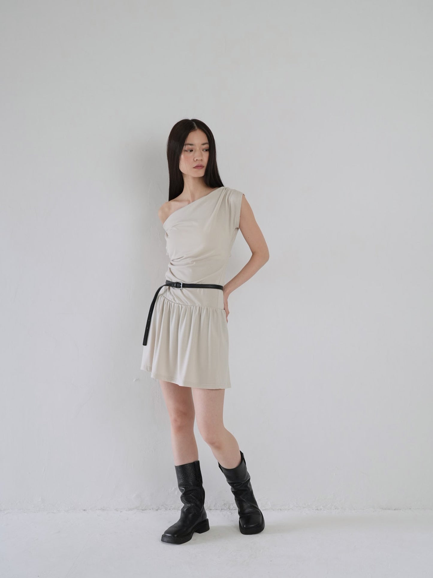 half shoulder gather tops