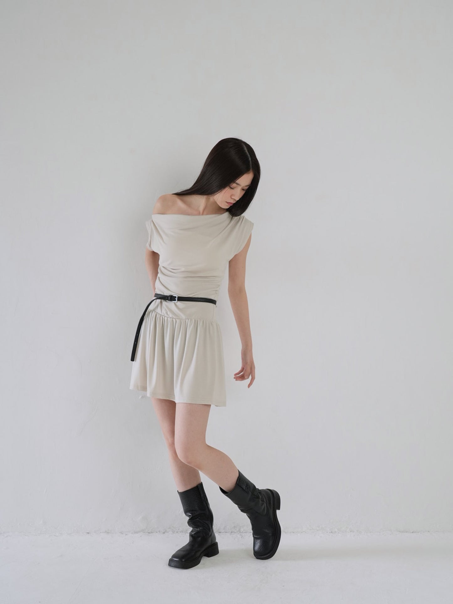 half shoulder gather tops