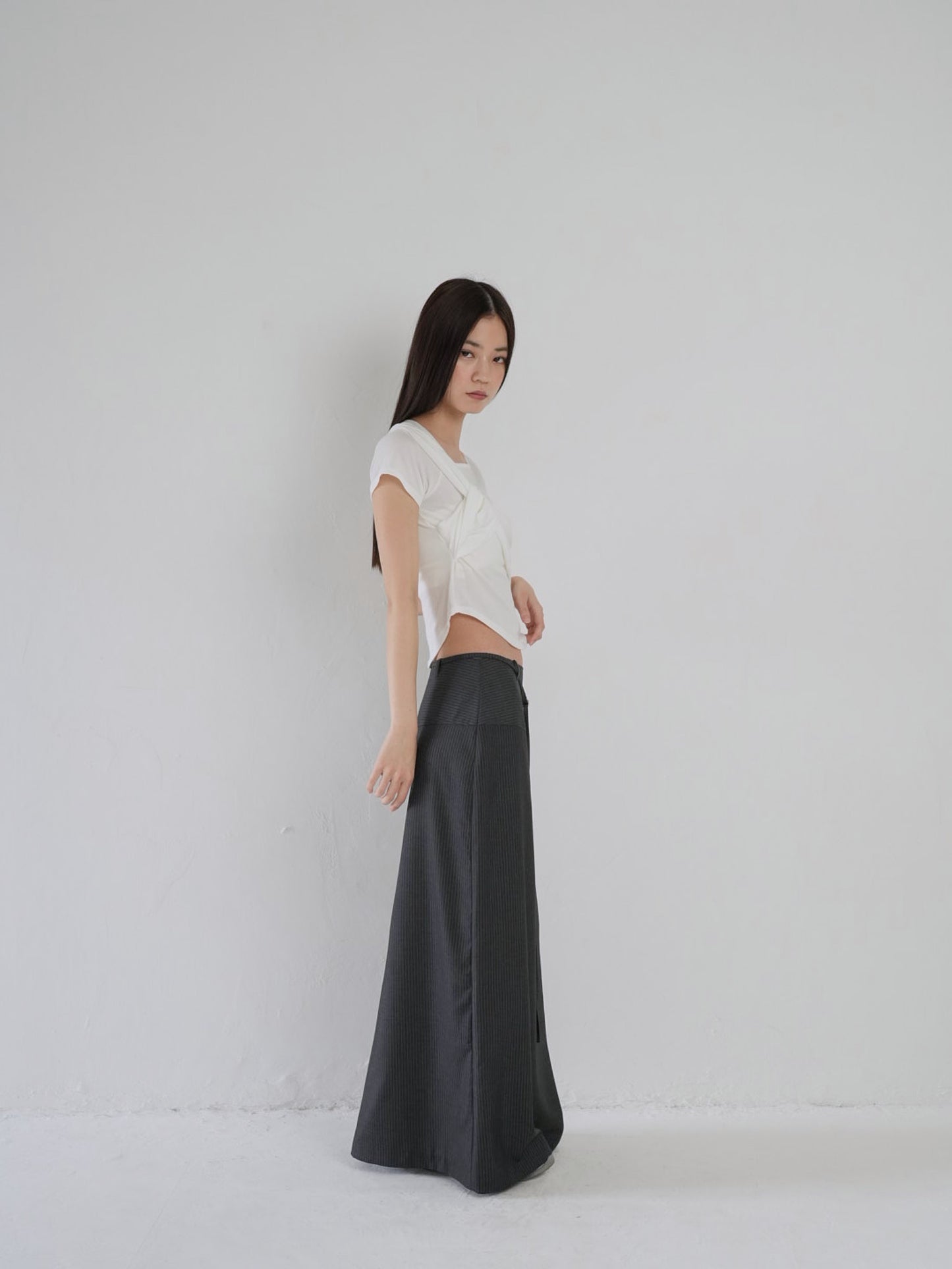 twist crop tee