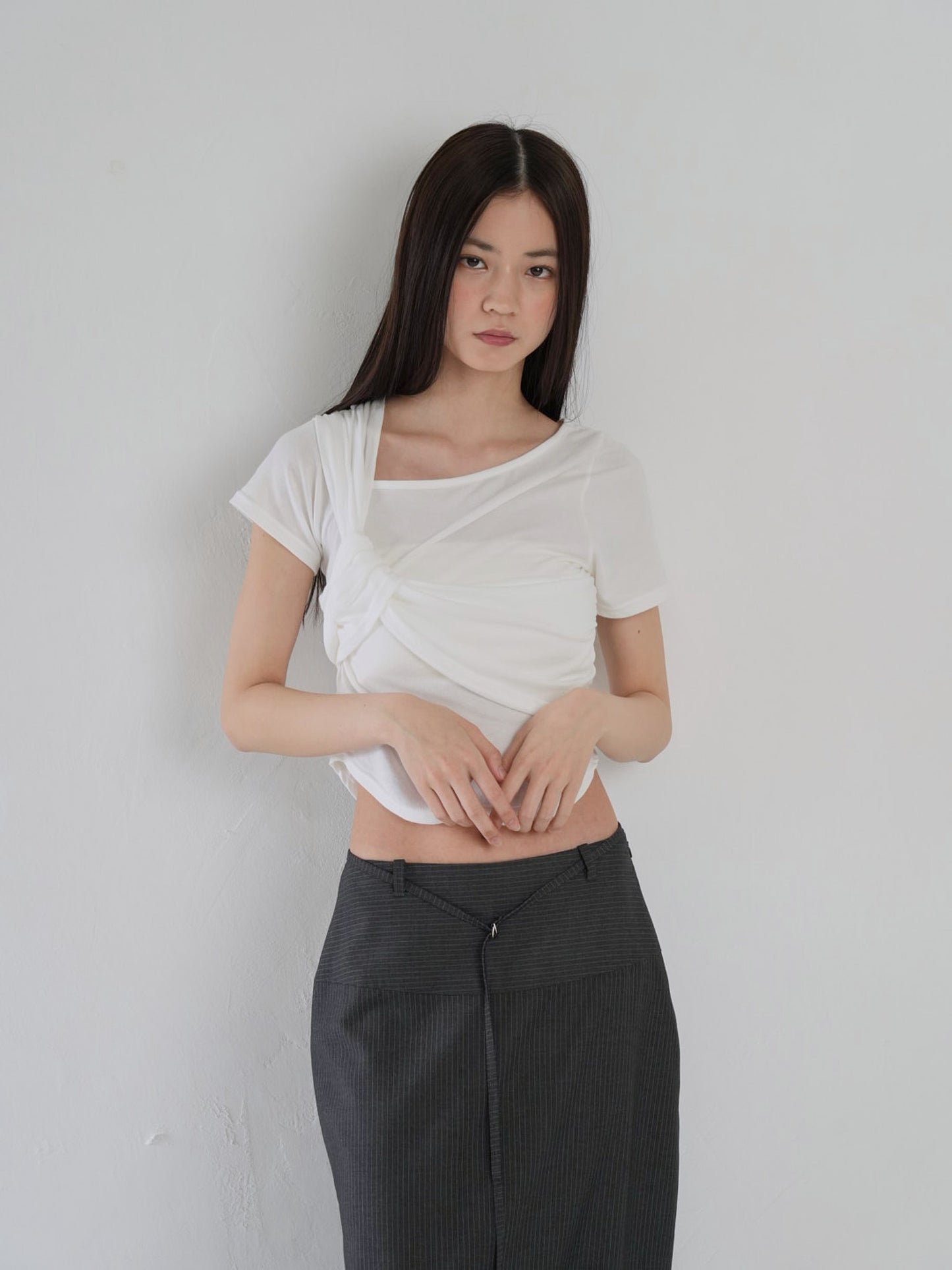 twist crop tee