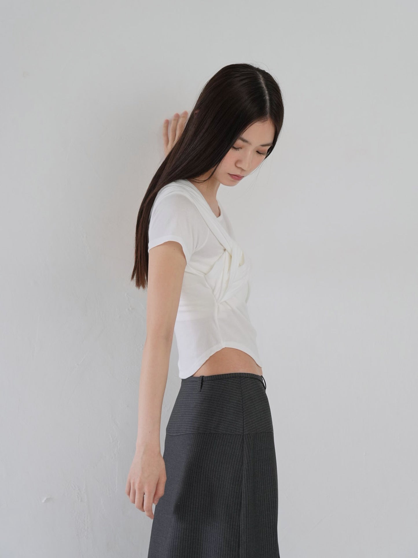 twist crop tee