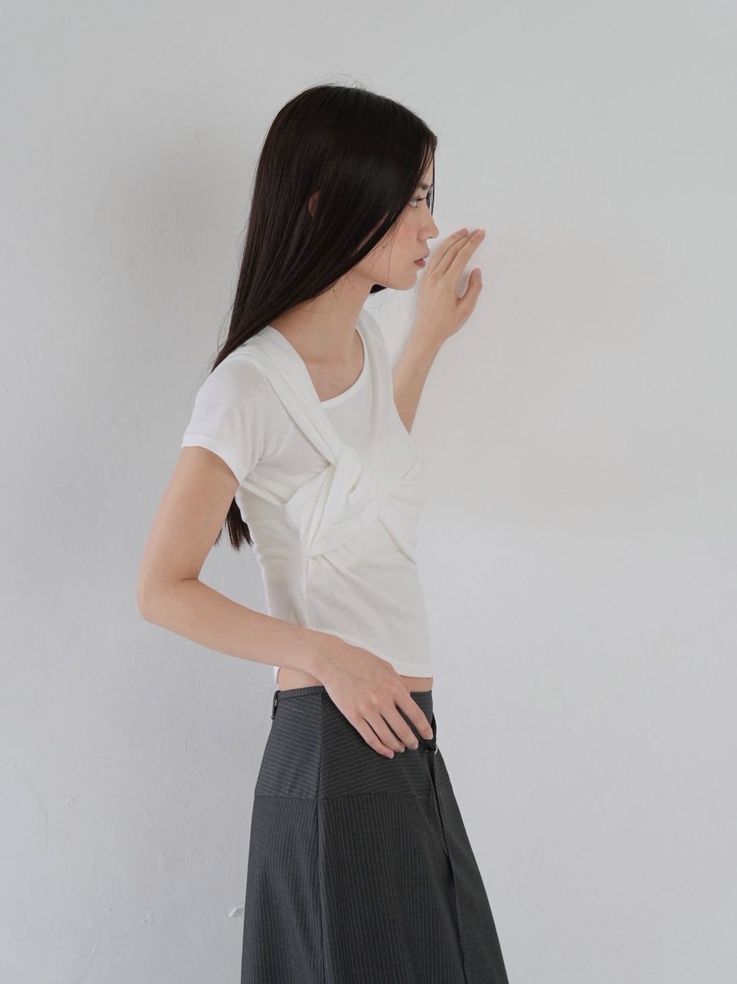 twist crop tee
