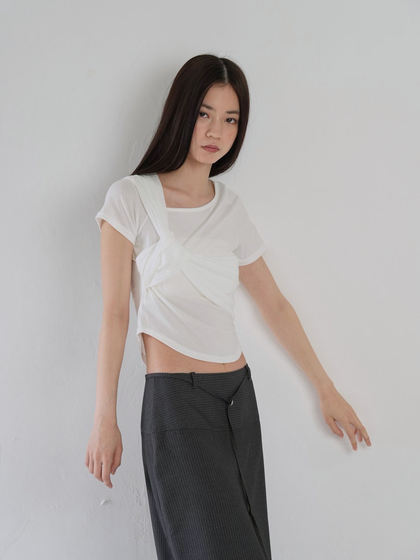 twist crop tee
