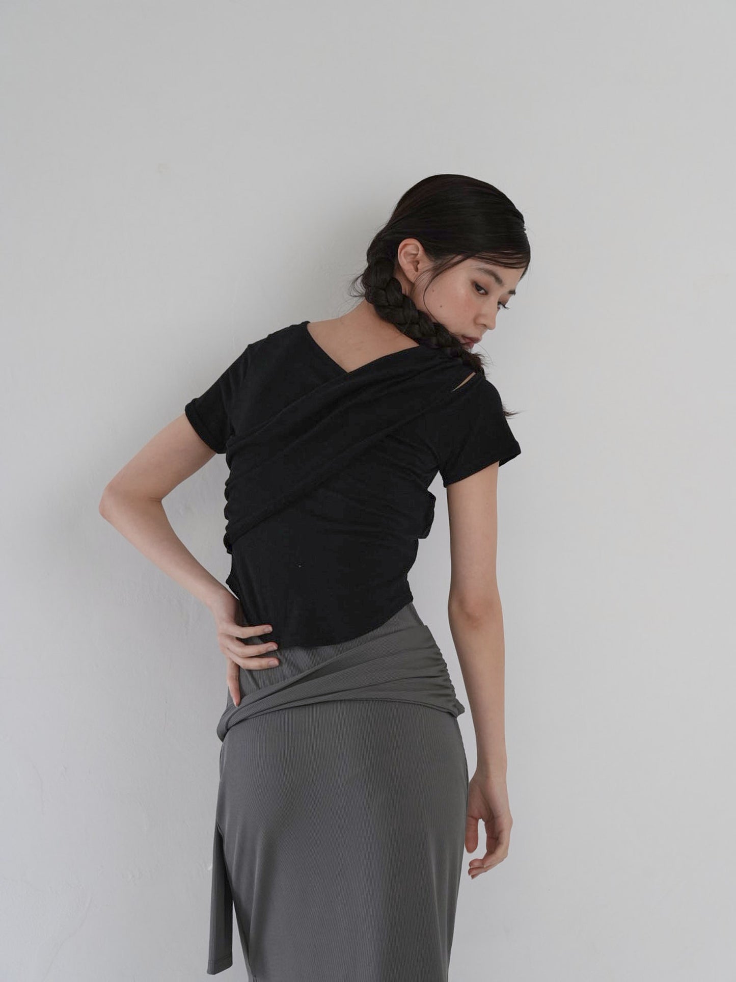 twist crop tee