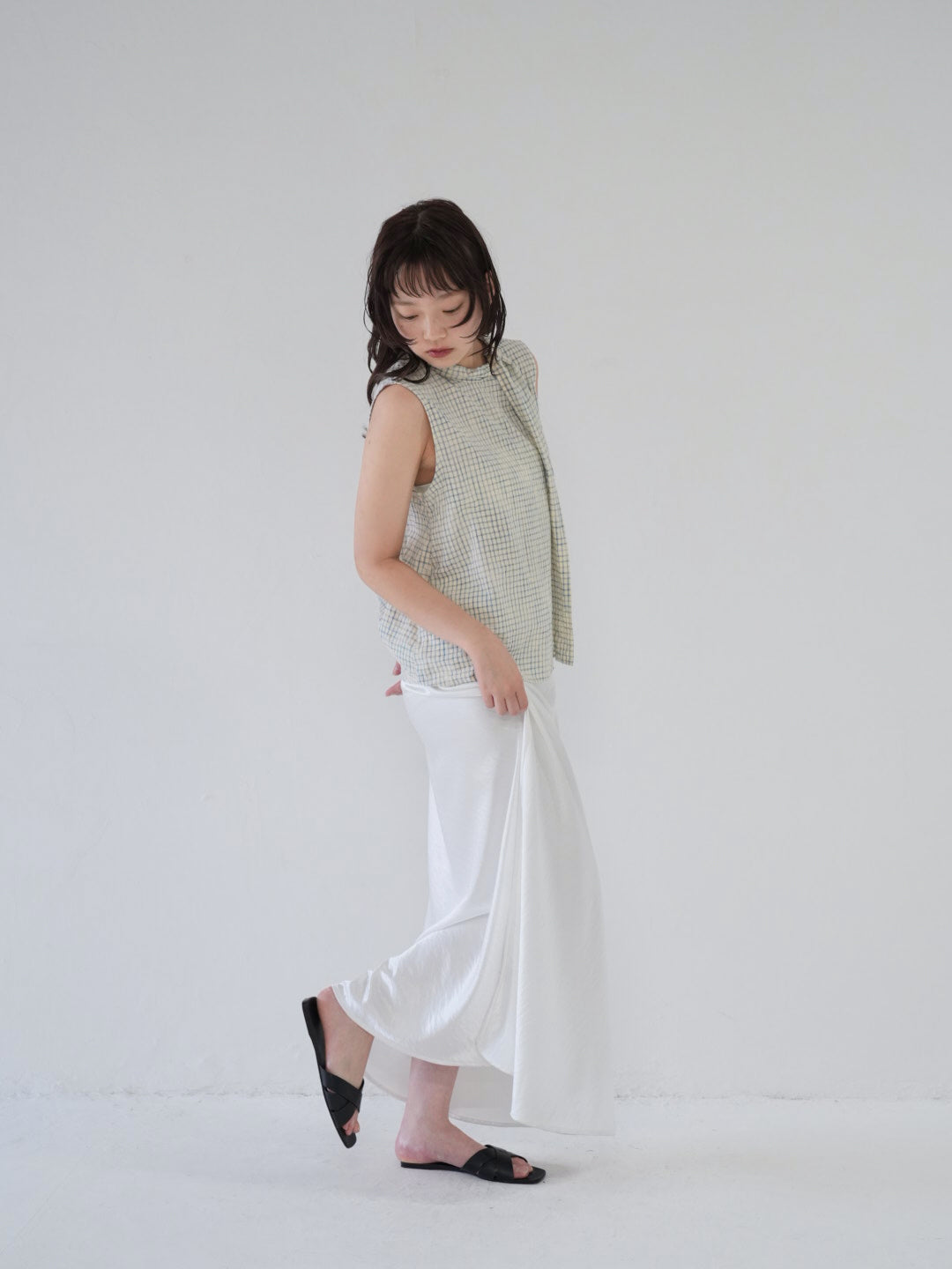 plaid sleeveless