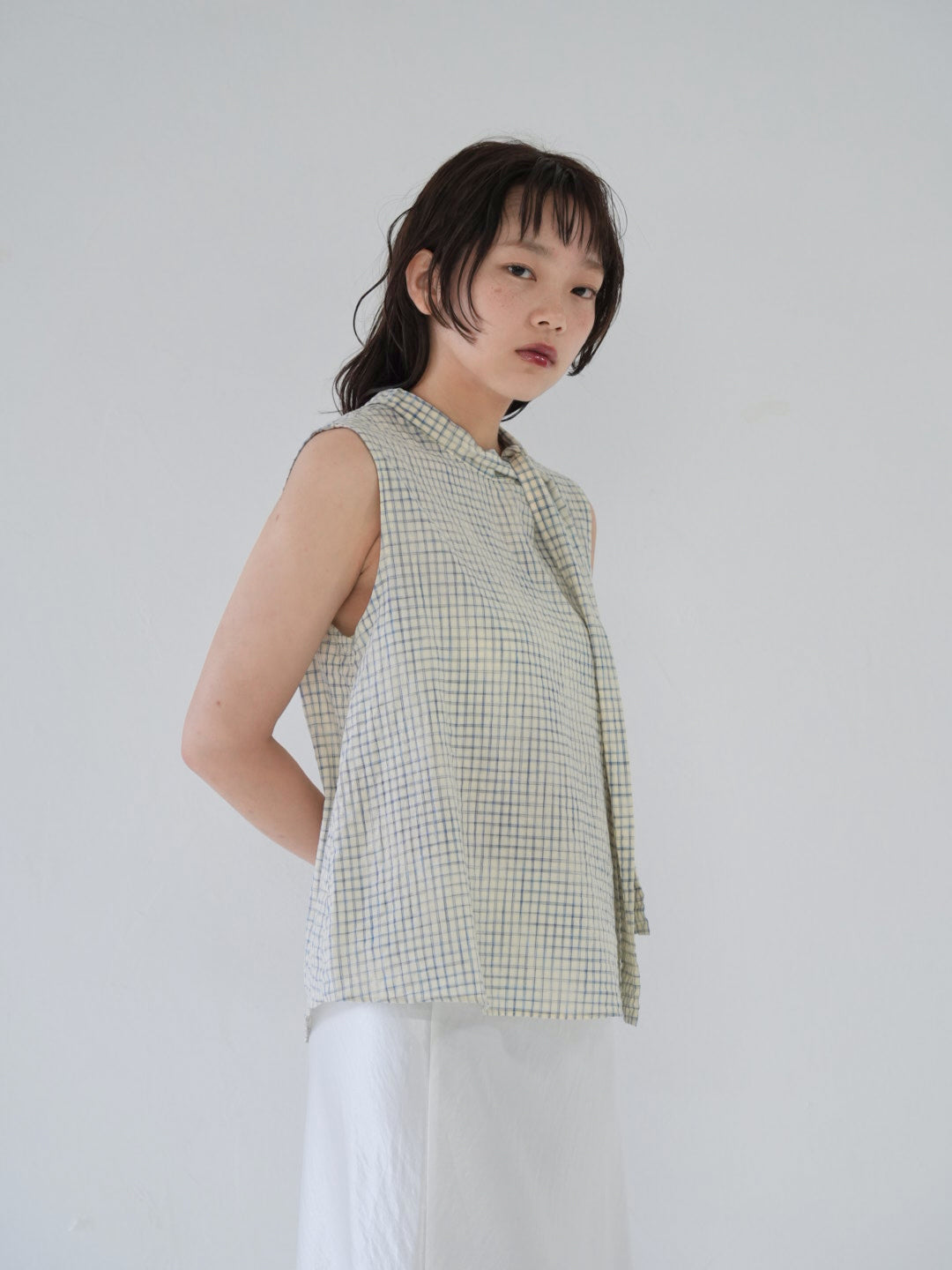 plaid sleeveless