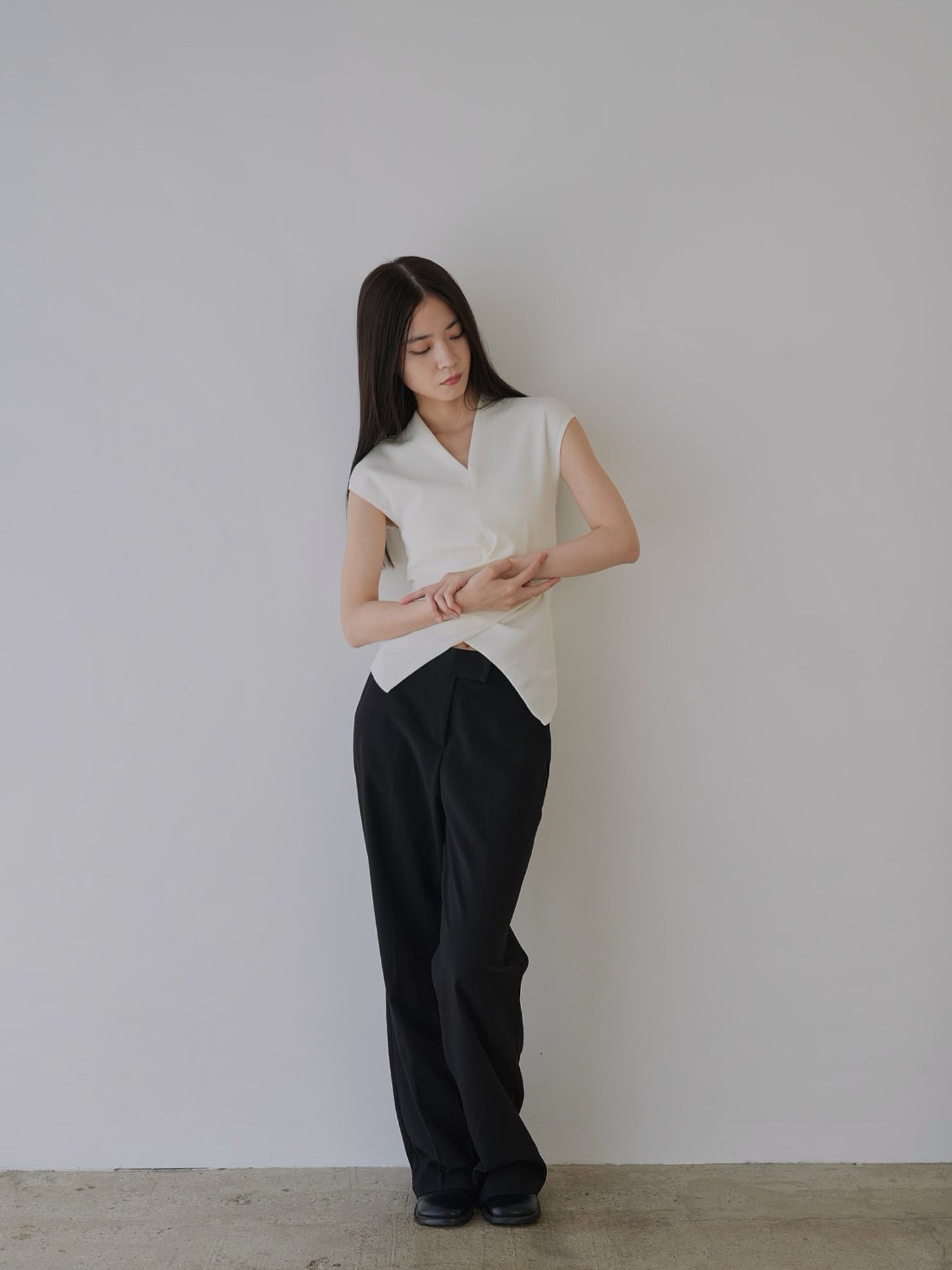 v warp knit top
